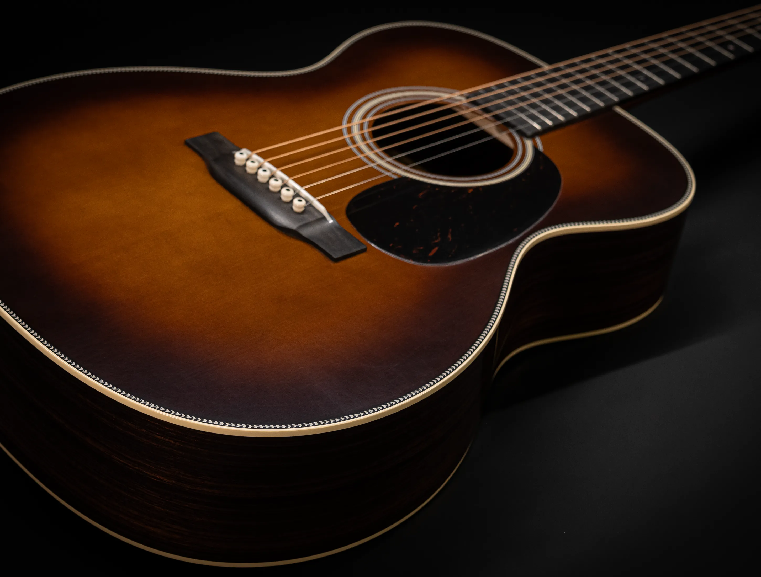 Galerie anzeigen (30 Bilder) a170575 Martin Custom Shop 000-28 Authentic 1937 - Ambertone Burst