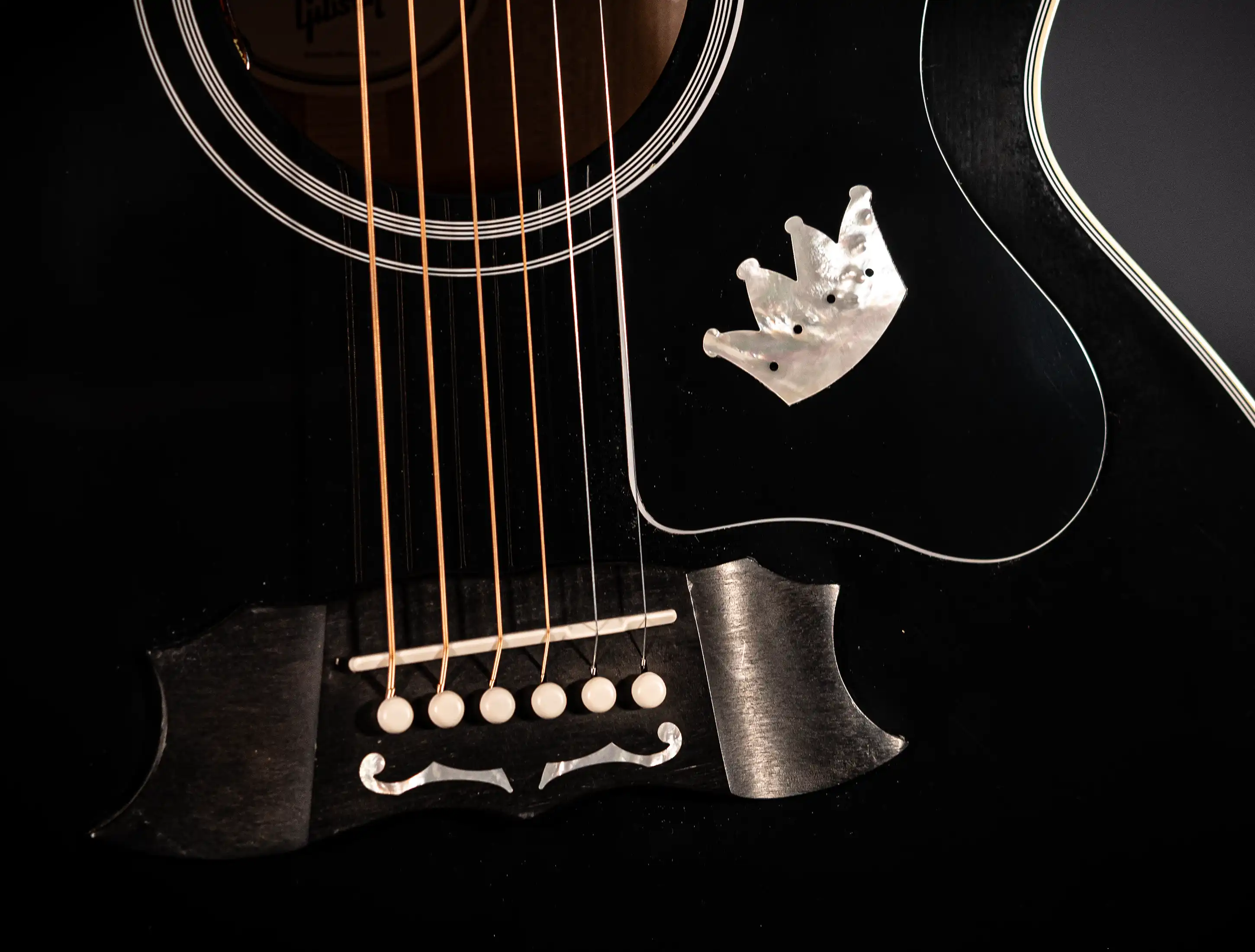 Show gallery (26 images) a154138 Gibson-SJ-200-King-Crown-of-Rock-and-Roll-Custom-Shop