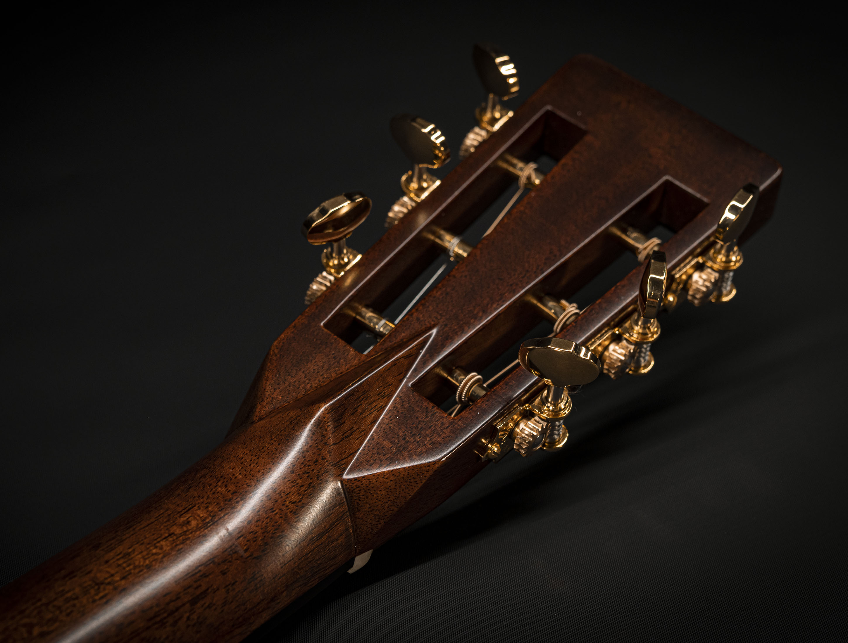 Show gallery (23 images) a140527 martin-0012-28-12-fret-modern-deluxe