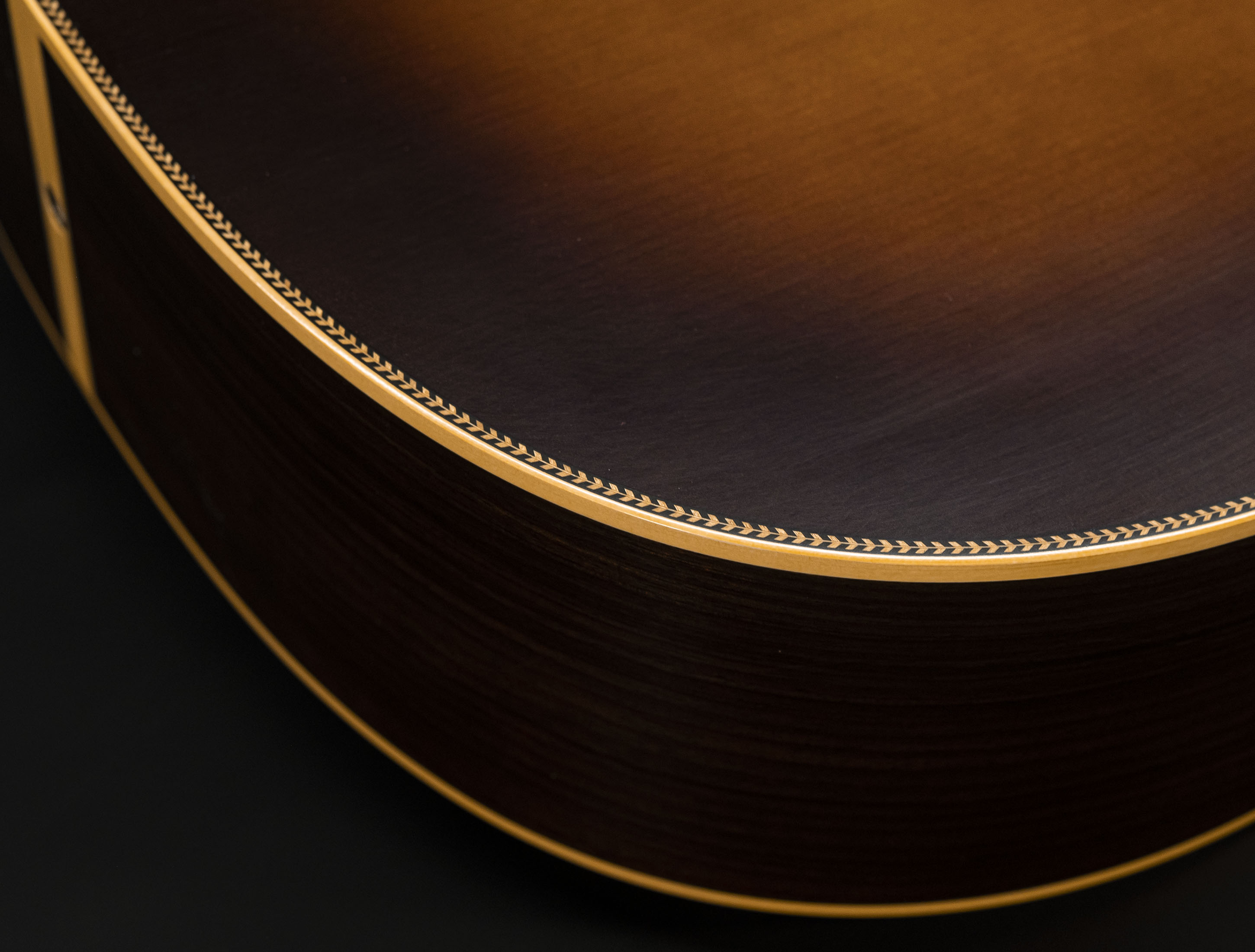 Show gallery (29 images) a137022 martin-custom-shop-000-28-authentic-1937-vintage-low-gloss-ambertone-burst-stage-1-aging