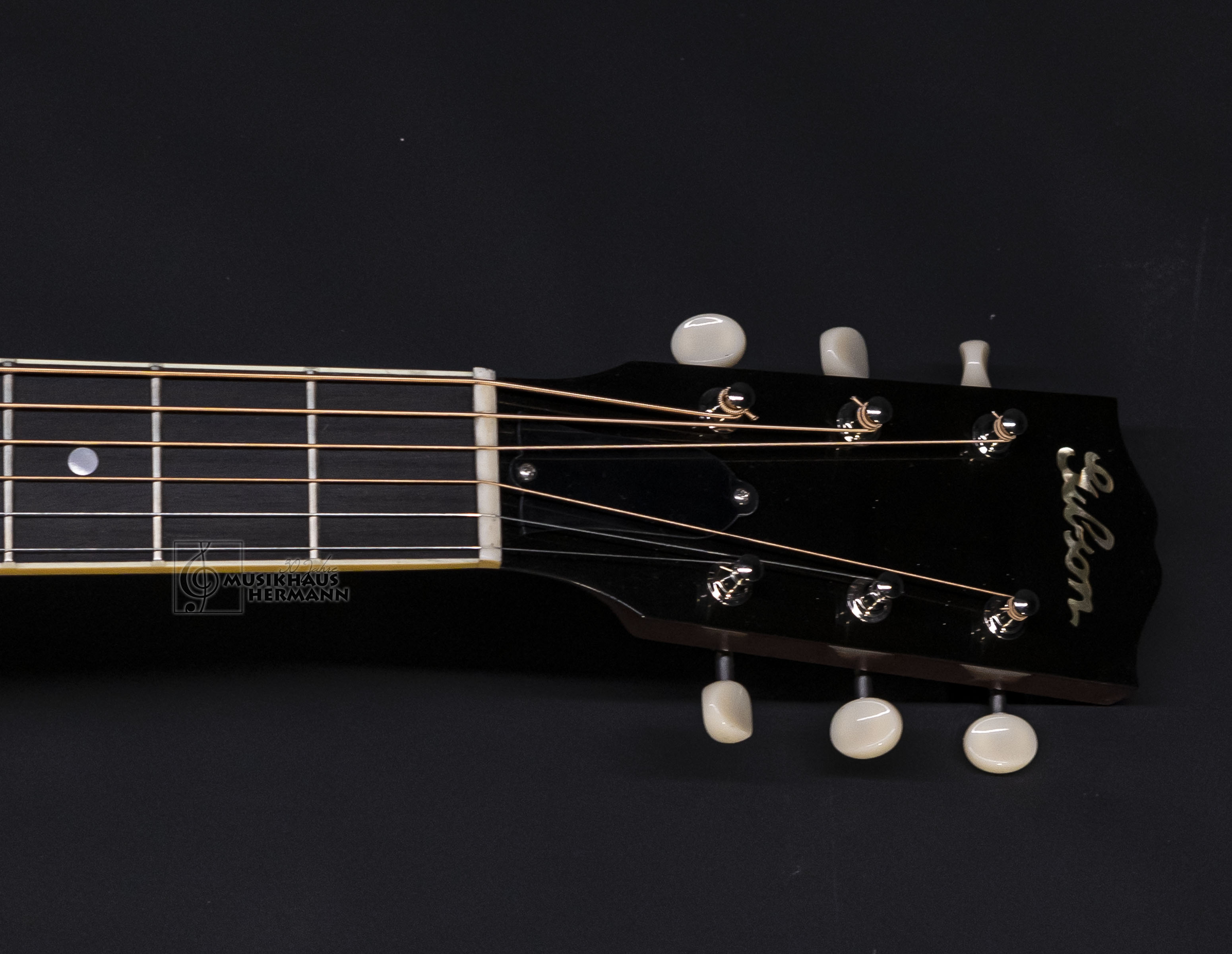Galerie anzeigen (16 Bilder) a8-8191 gibson-1939-j-55-faded-vintage-sunburst