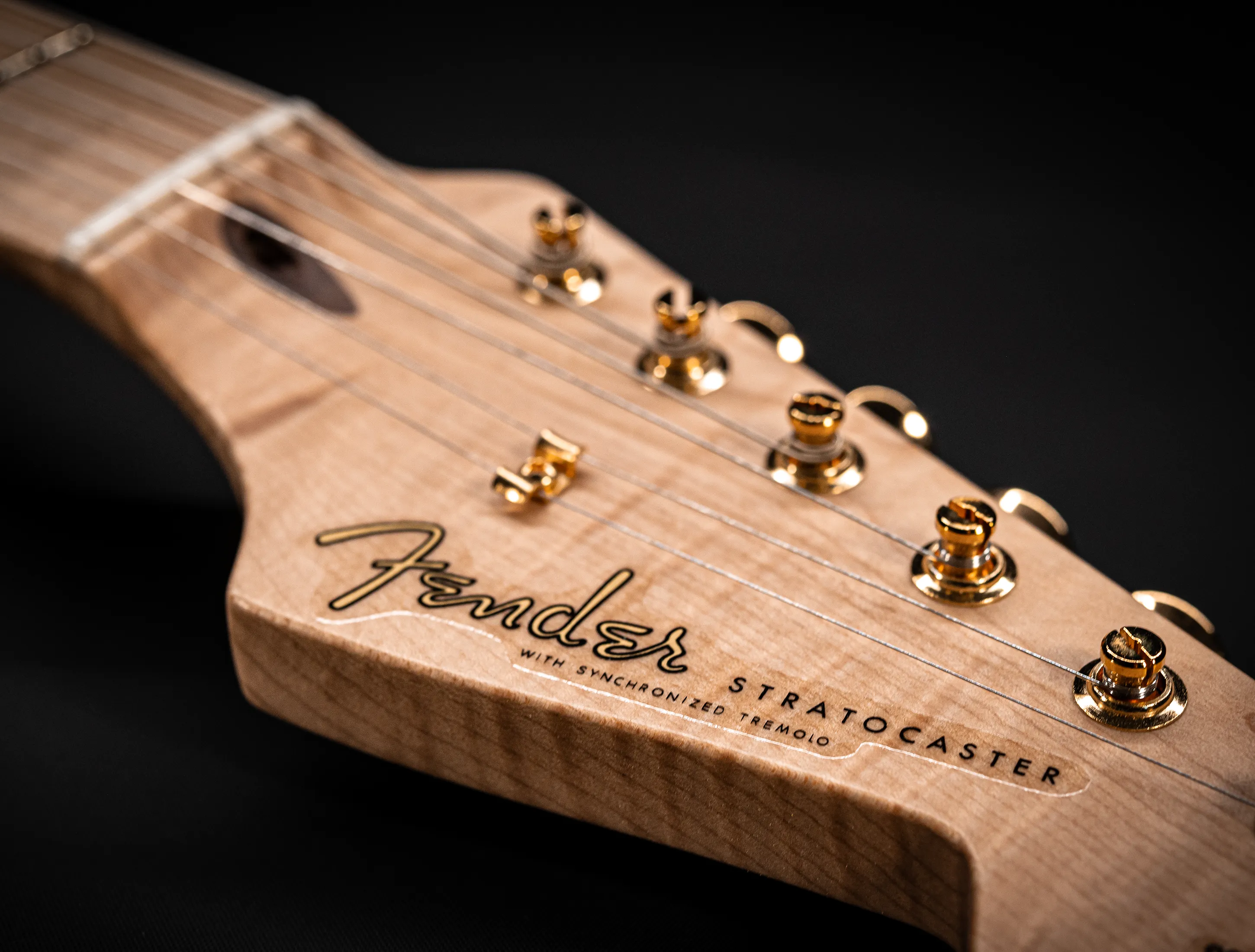 a165186 Fender Masterbuilt Todd Krause GOLD LEAF Eric Clapton Stratocaster - 24 Karat Gold