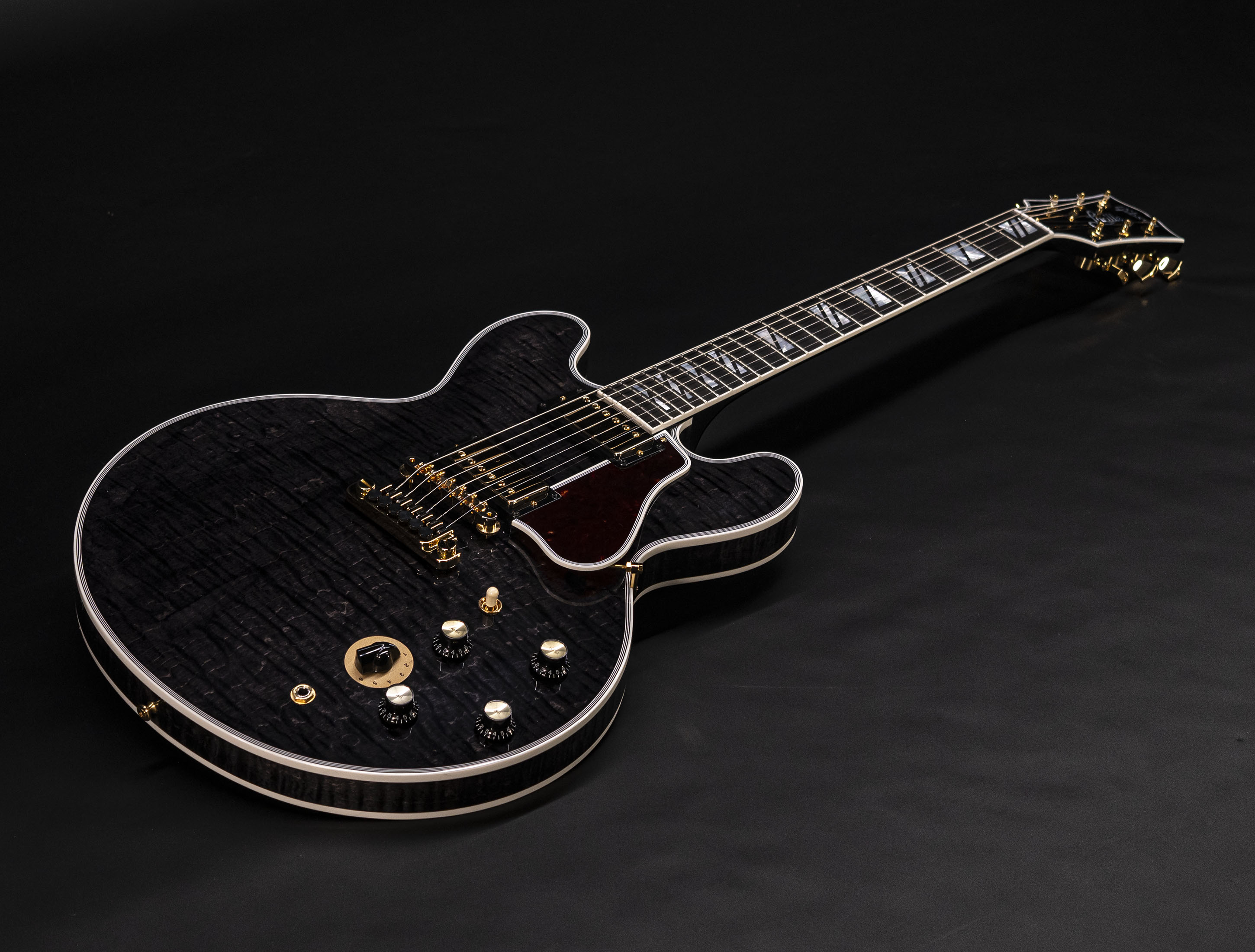 Show gallery (17 images) a10-9248-gibson-bb-king-lucille-transparent-ebony