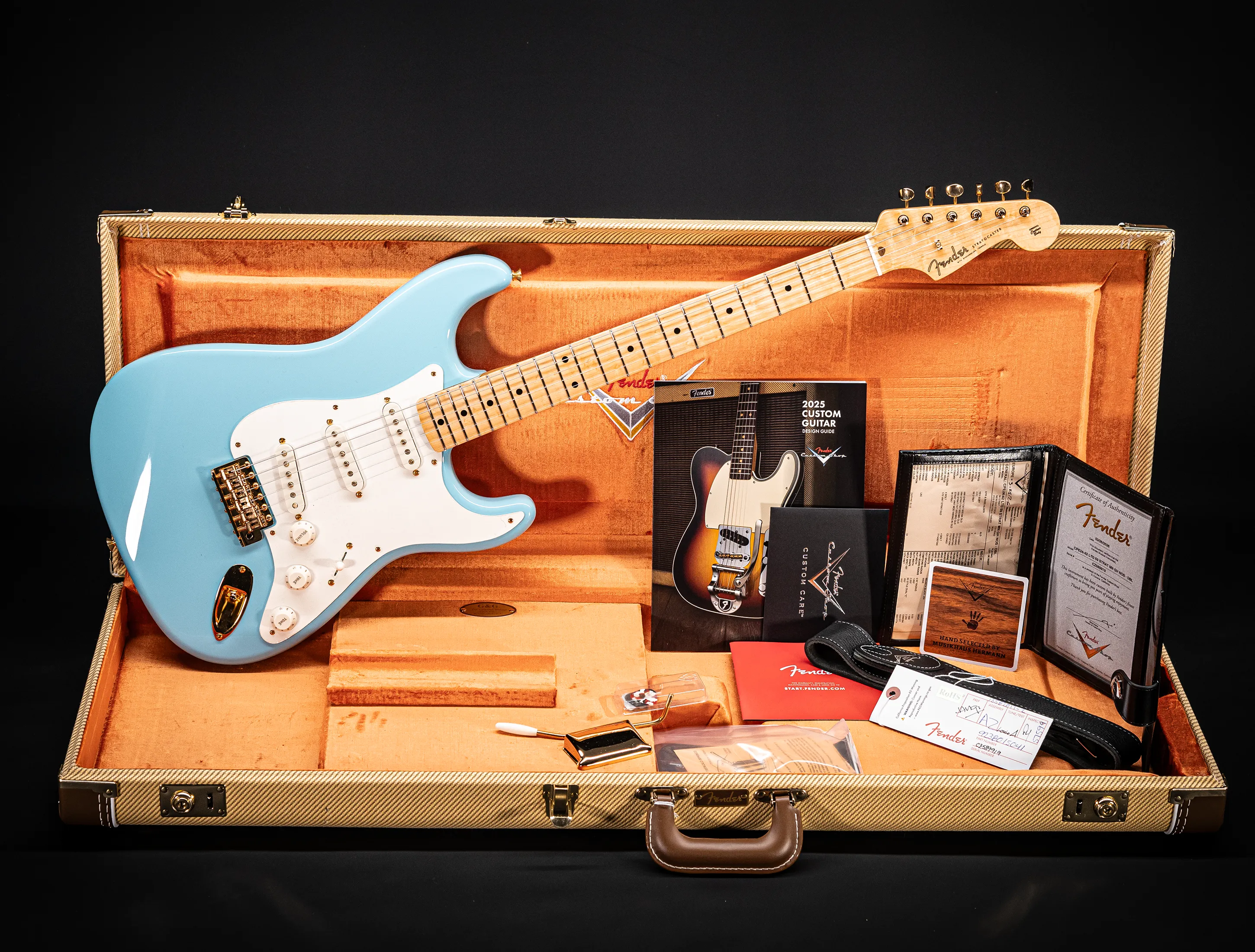 Fender 1959 Limited Stratocaster NOS Birdseye Neck Gold Hardware - Daphne Blue