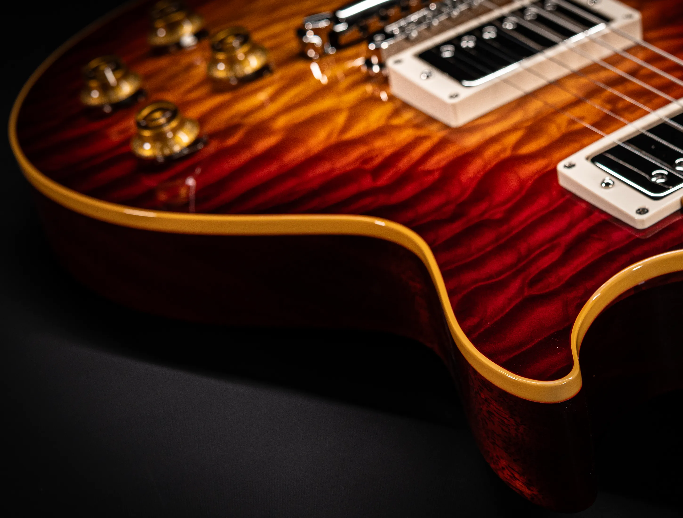 Gibson Les Paul 1959 Reissue MASTER GRADE 5A-Quilt Maple Top - GLOSS "Factory Special"