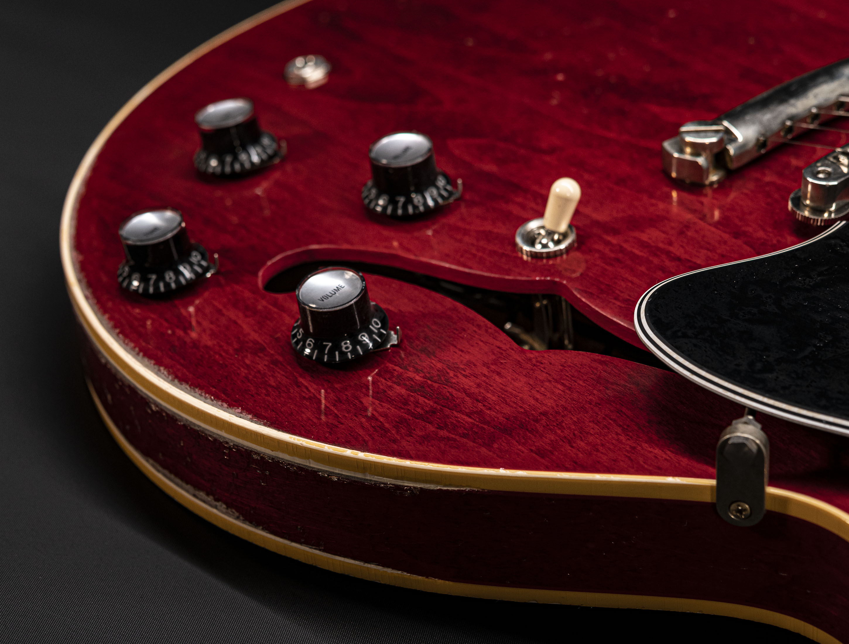 a128116-Gibson-1961-ES-335-Heavy-Aged-Murphy-Lab-Sixties-Cherry a128116-gibson-1961-es-335-heavy-aged-murphy-lab-sixties-cherry