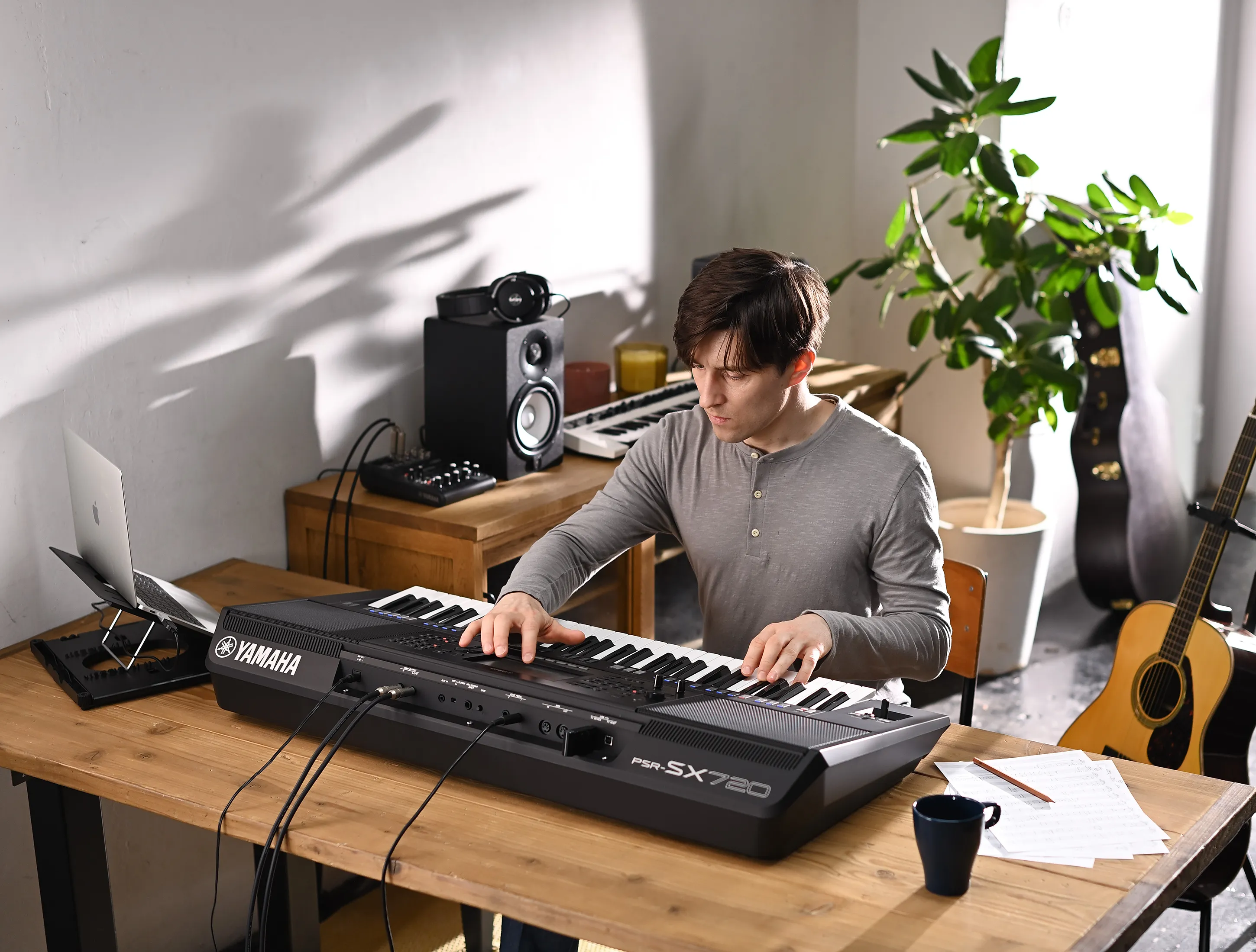 Galerie anzeigen (9 Bilder) Yamaha PSR-SX-720 1 003