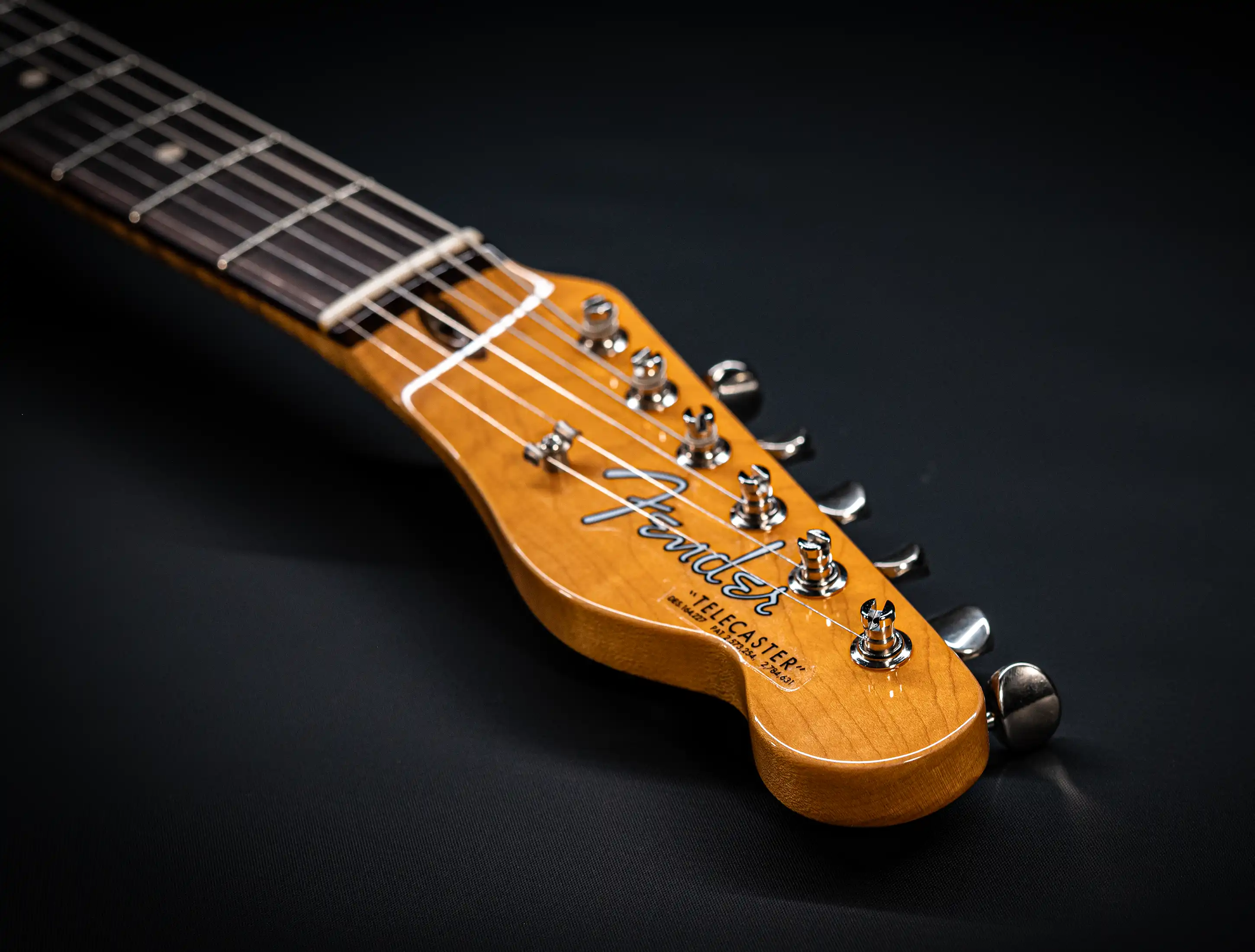 a154598 Fender-MBD-Limited-1963-Telecaster-Timeless-NOS-flame-Neck-Sunburst