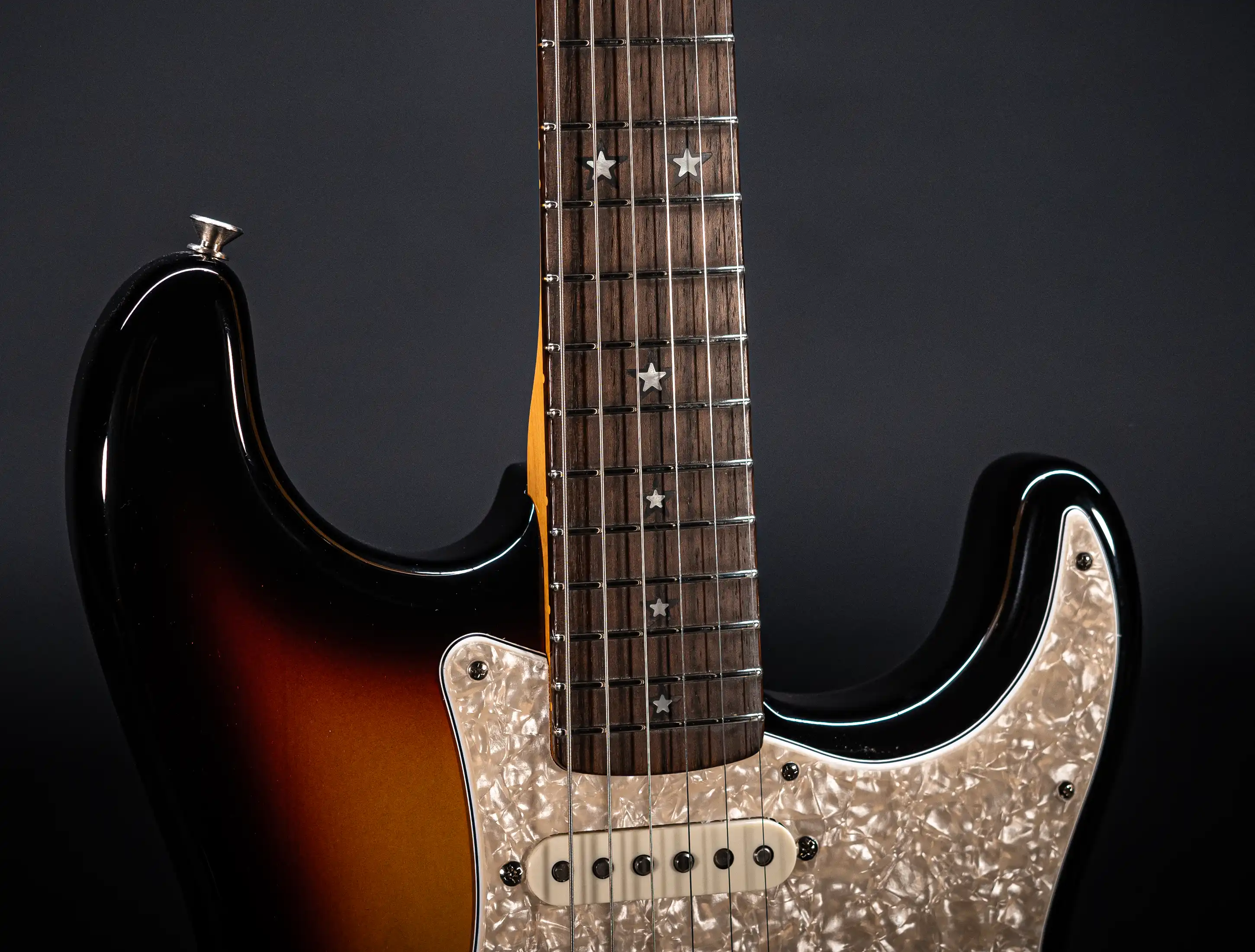 a154637 Fender-MBD-Limited-60s-STARS-Stratocaster-NOS-flame-Neck-Sunburst