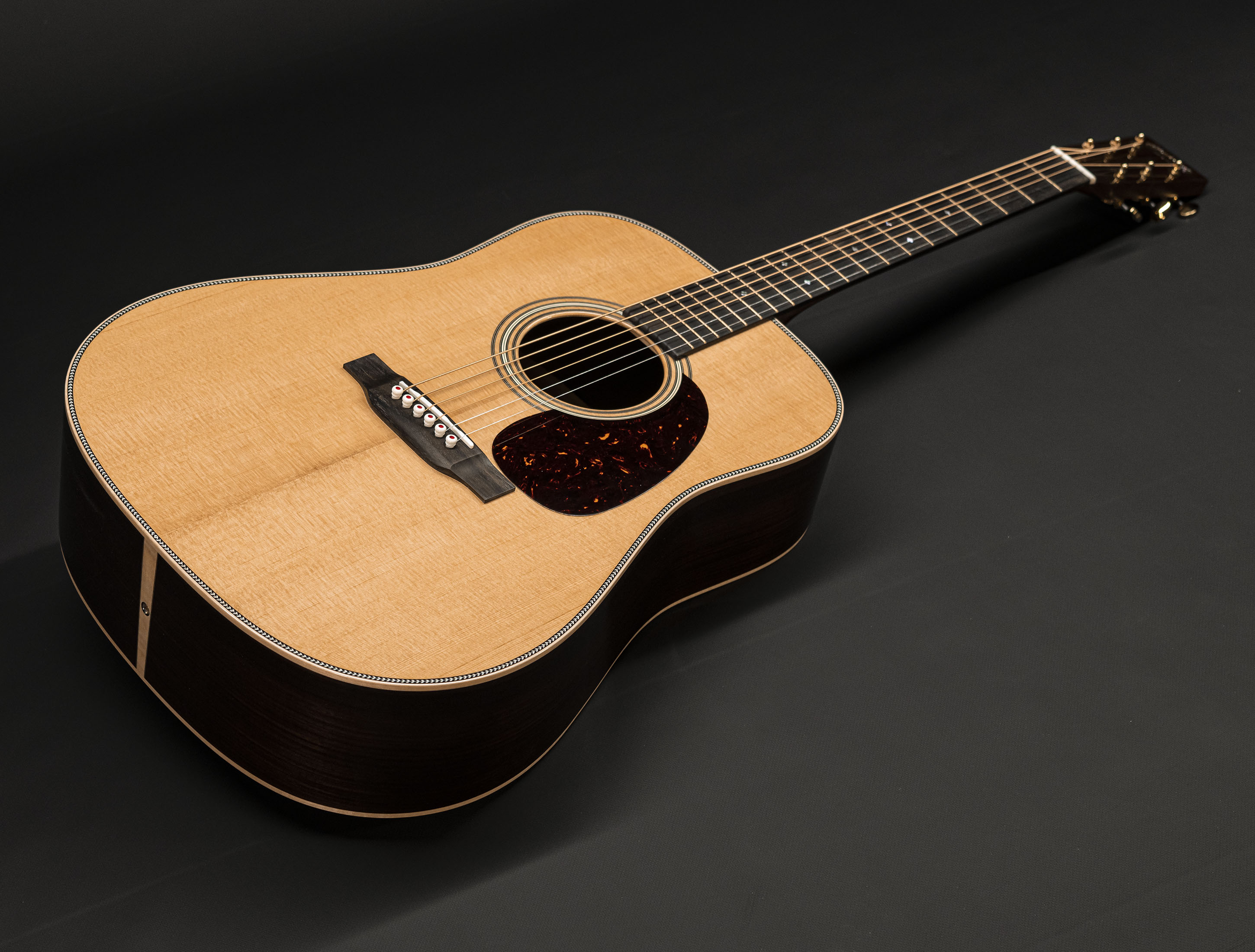 Show gallery (25 images) a118454 martin-d-28-modern-deluxe