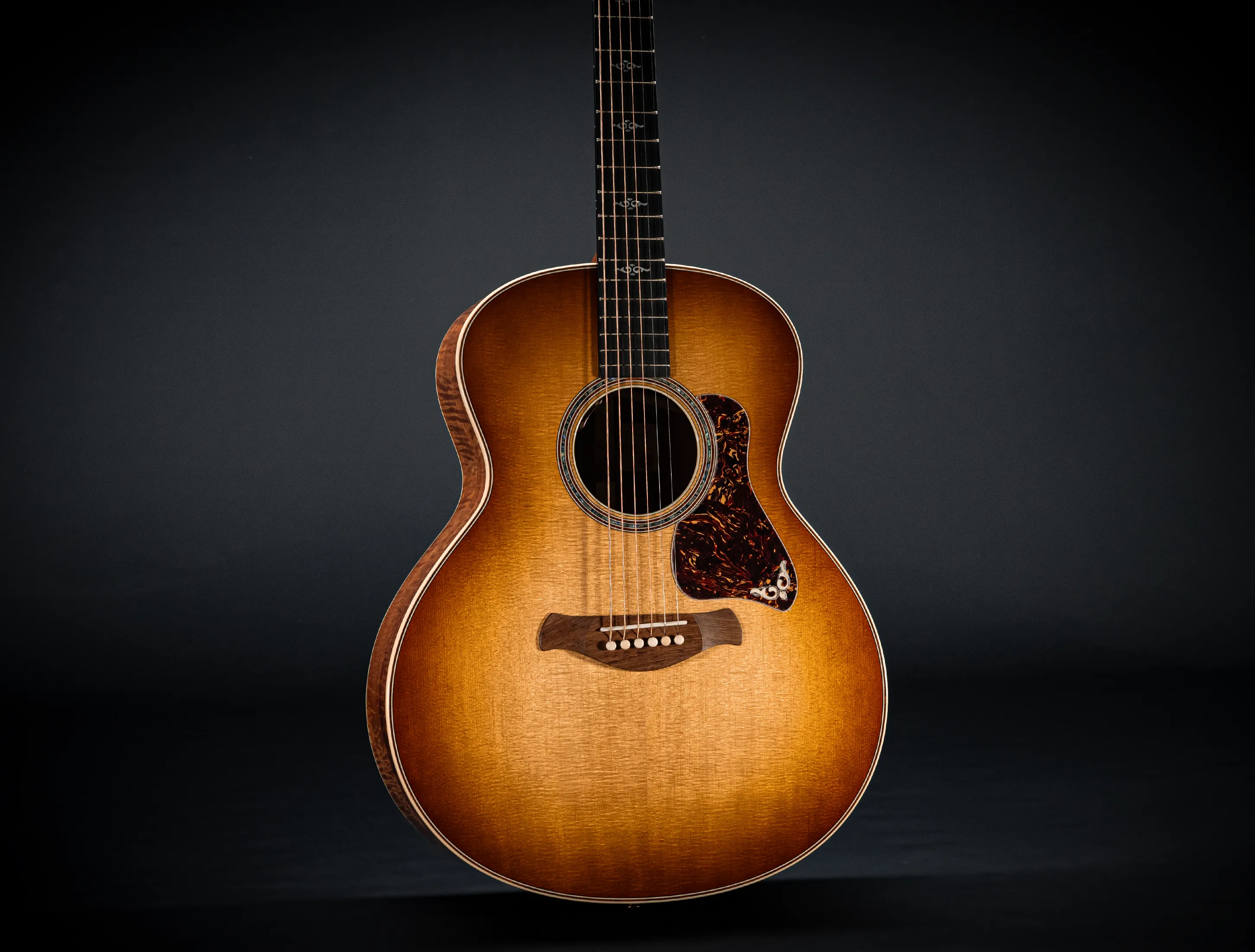 Taylor Gold Label K14e - Koa Sunburst