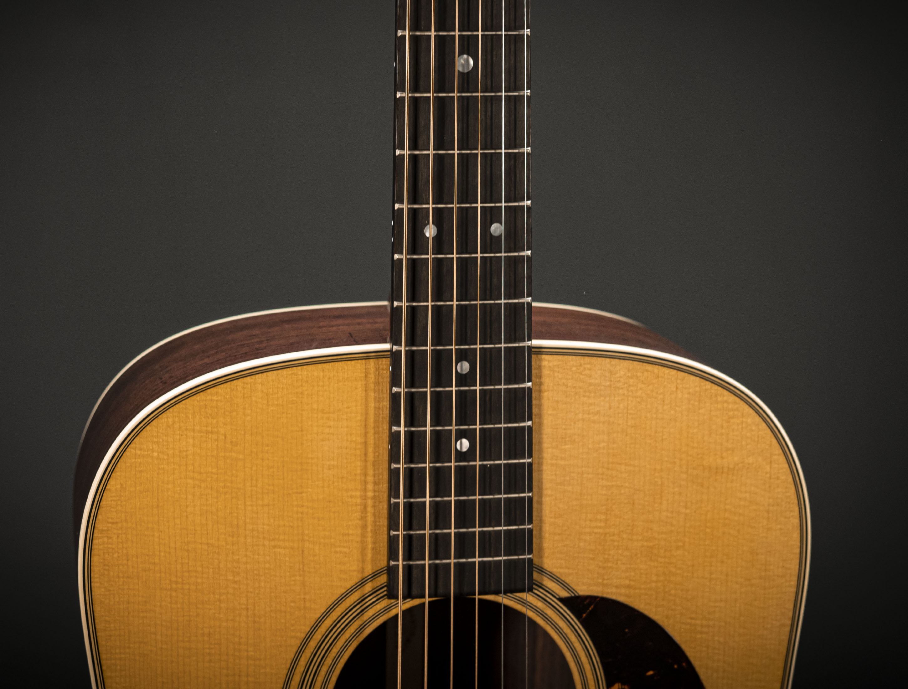 Show gallery (20 images) a135378 martin-d-28-satin-2023