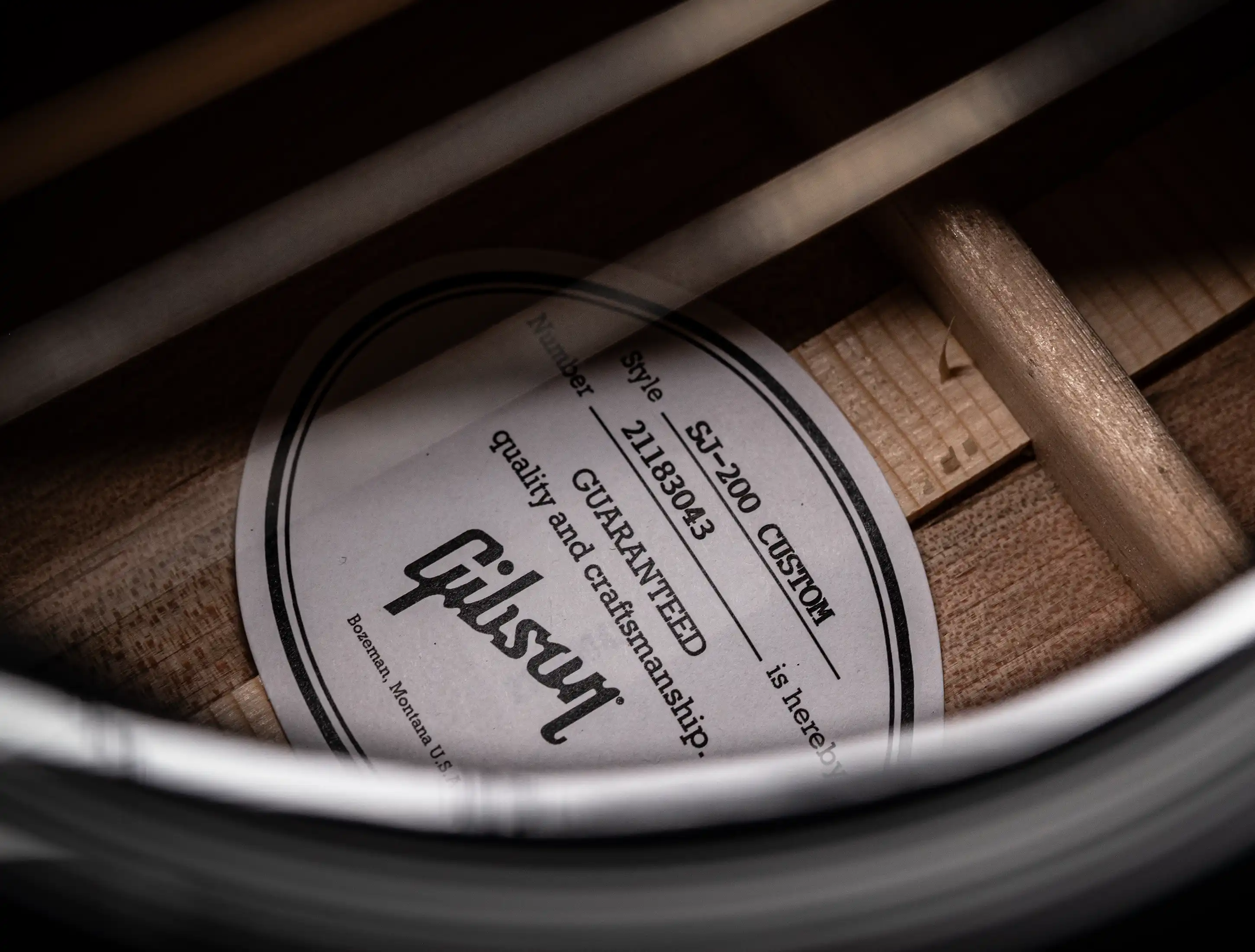 Show gallery (26 images) a154123 Gibson-SJ-200-King-Crown-of-Rock-and-Roll-Custom-Shop