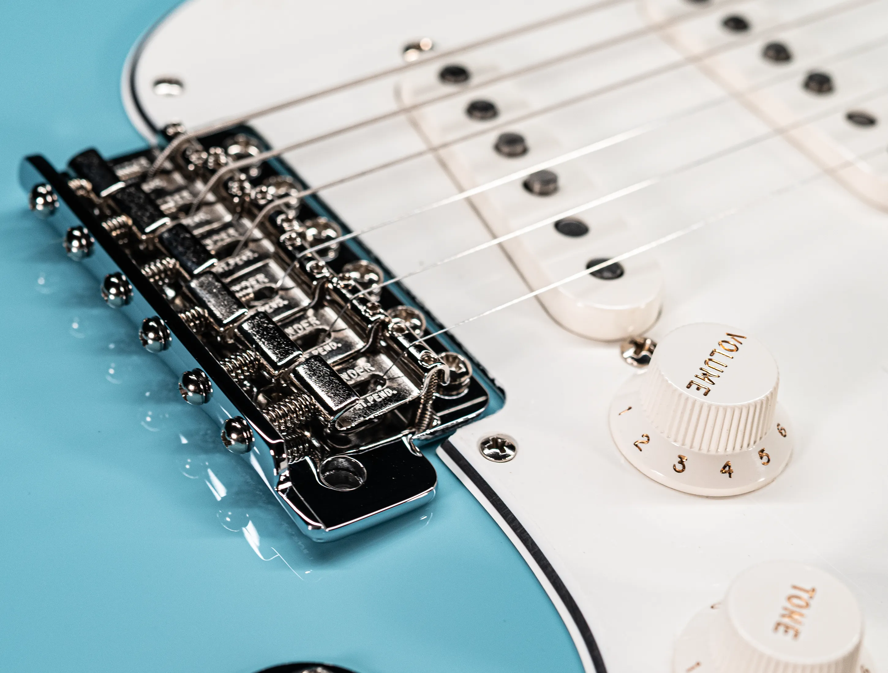 Fender MBD 1963 Stratocaster Prestige NOS flame Neck - Daphne Blue