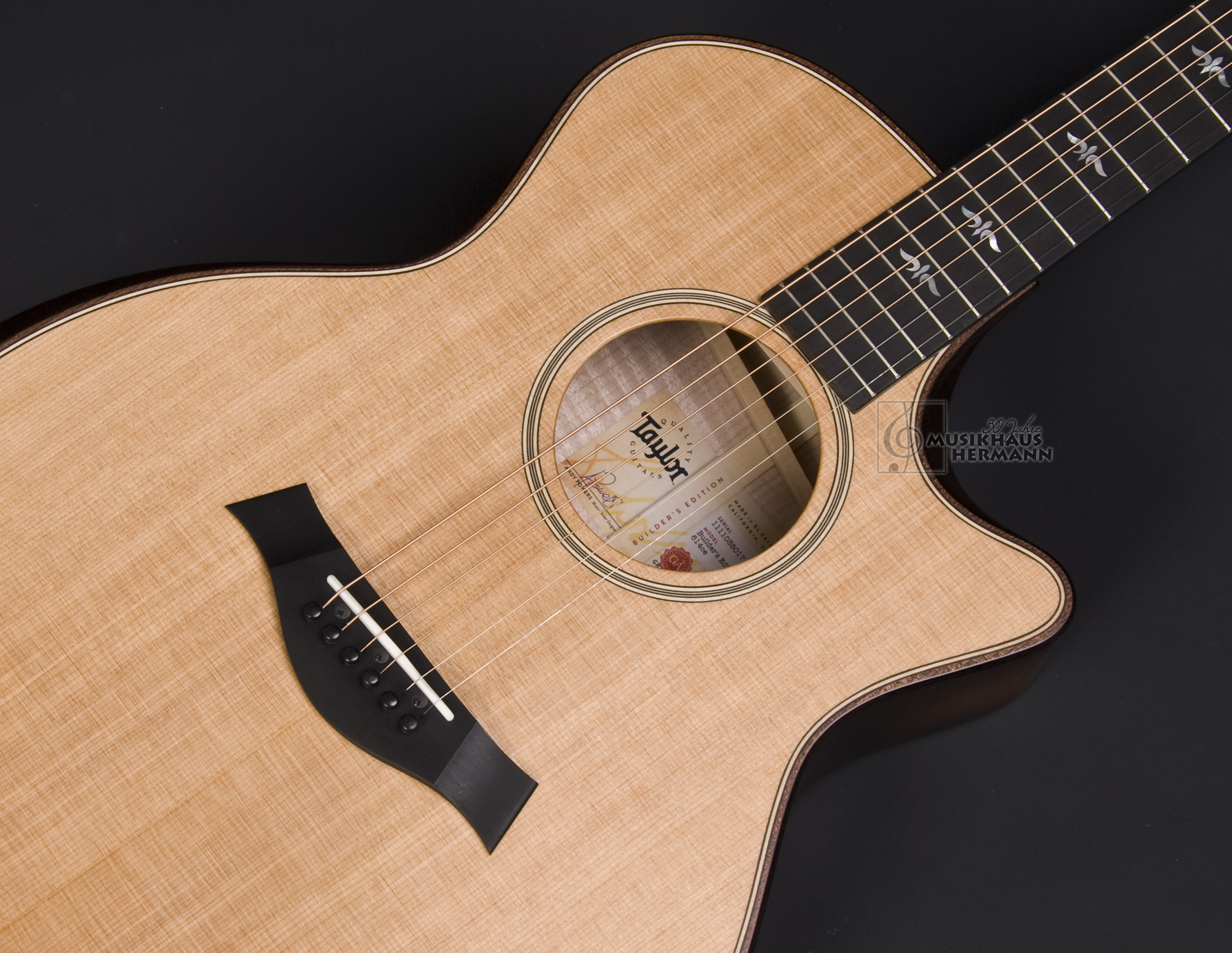 Show gallery (14 images) a7-0321-taylor-614ce-builders-edition-nt-natural