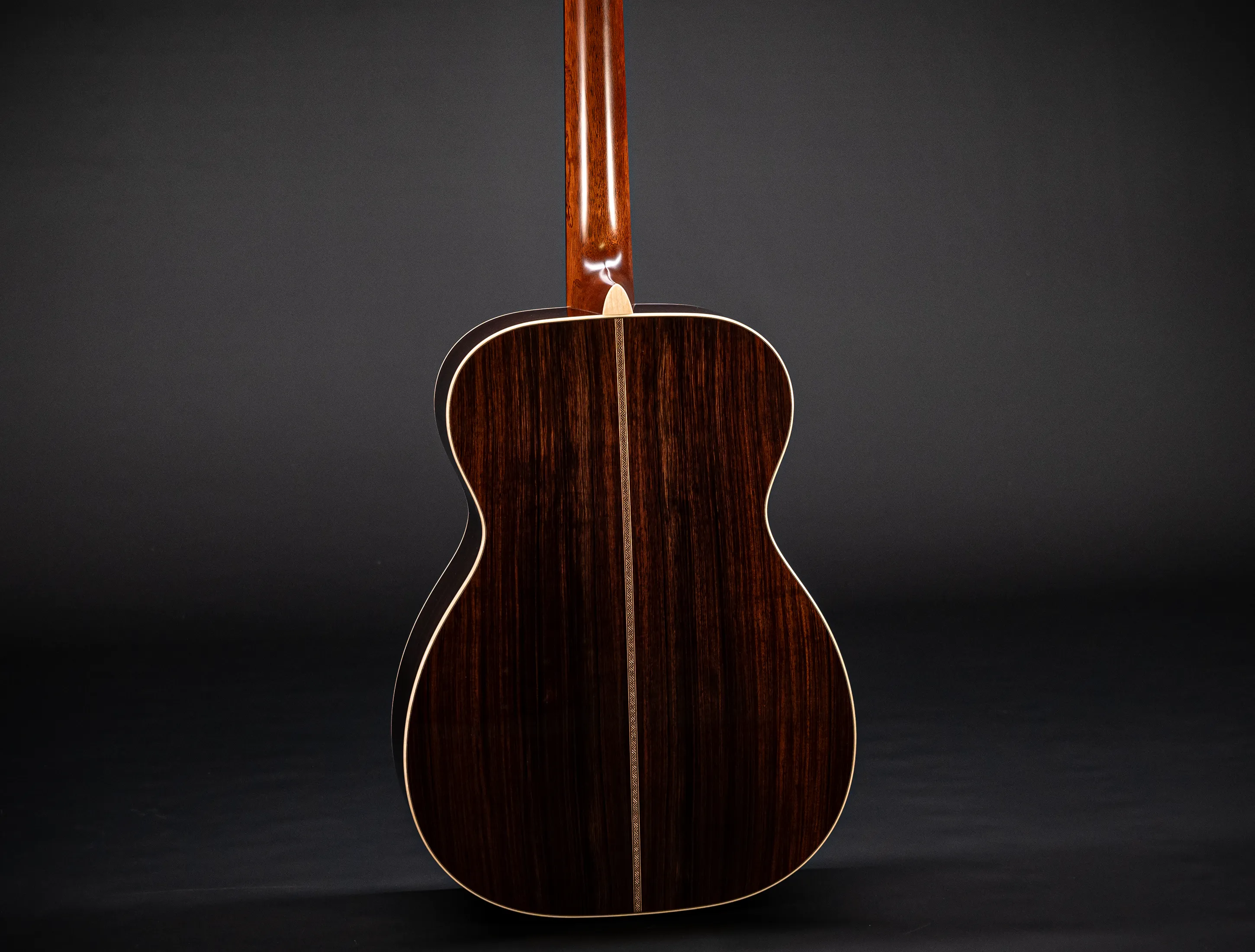 Show gallery (28 images) a170949 Martin 00-28 Modern Deluxe Musikhaus-Hermann