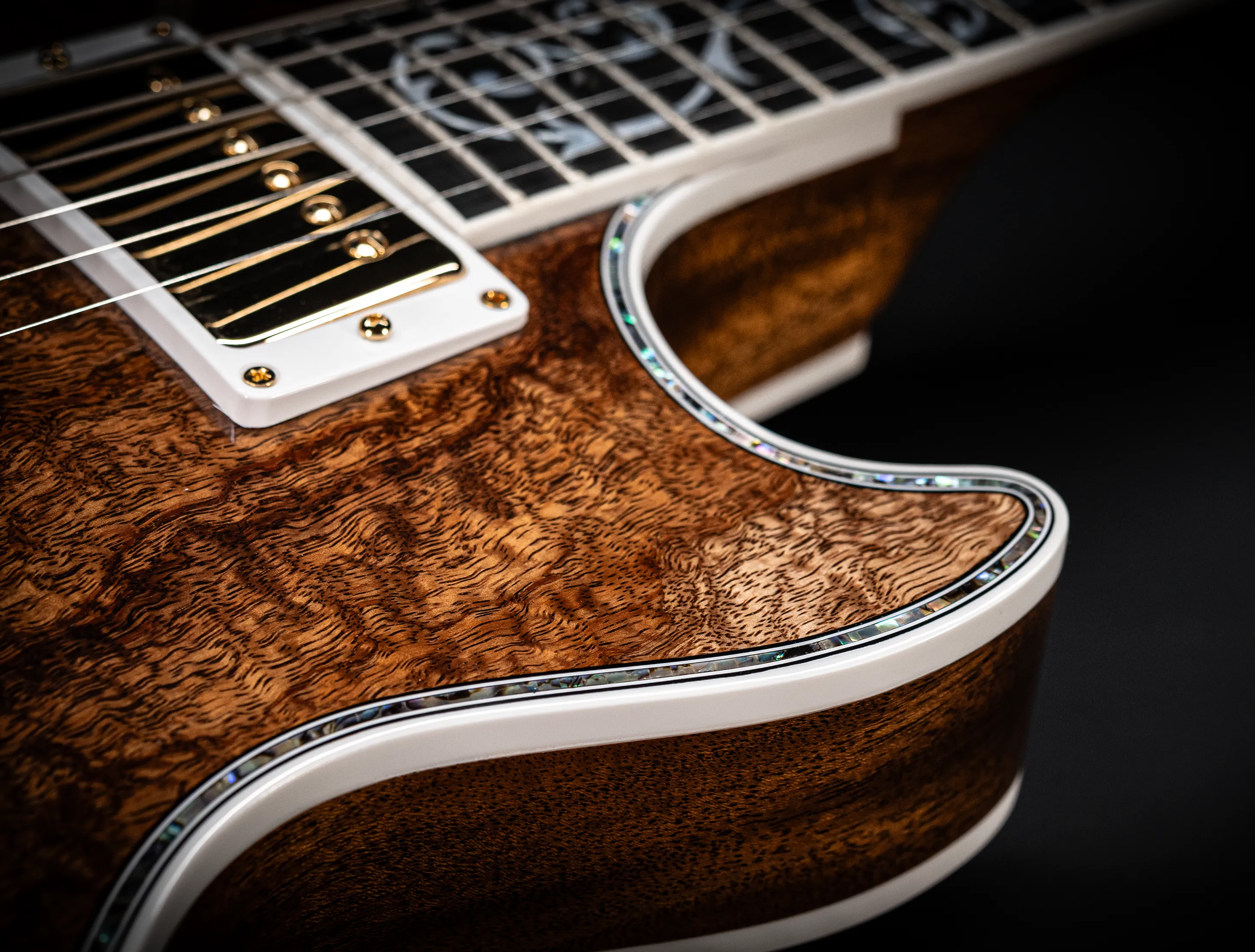 Gibson Les Paul ULTIMA BELLA VOCE Mastergrade Koa F-Hole GLOSS  - ONE-OF-A-KIND