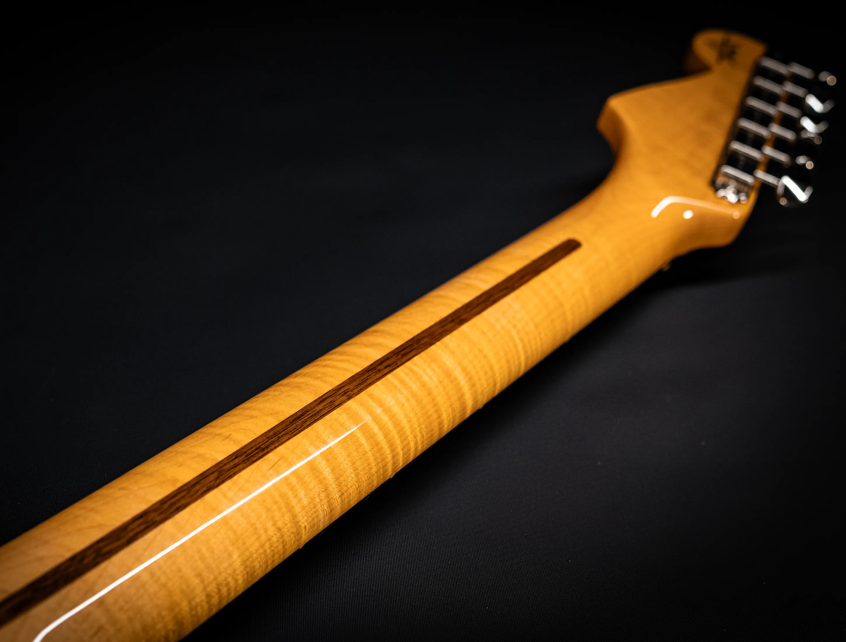 a175604-Fender-MBD-Limited-1963-Stratocaster-Timeless-NOS-flame-Neck-Sunburst-