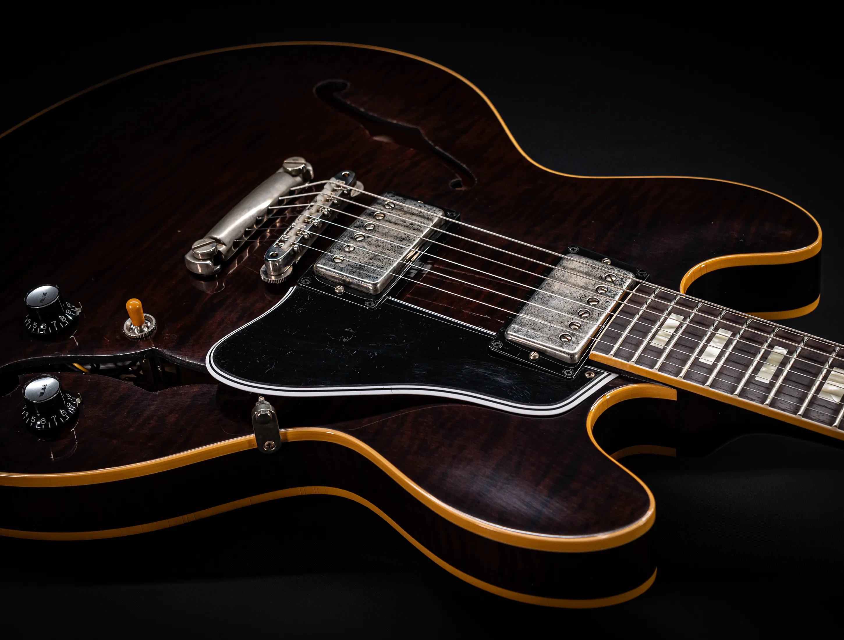 Gibson ES-335 1964 Custom Shop Murphy Lab Ultra Light Aged Figured Maple - Dark Walnut