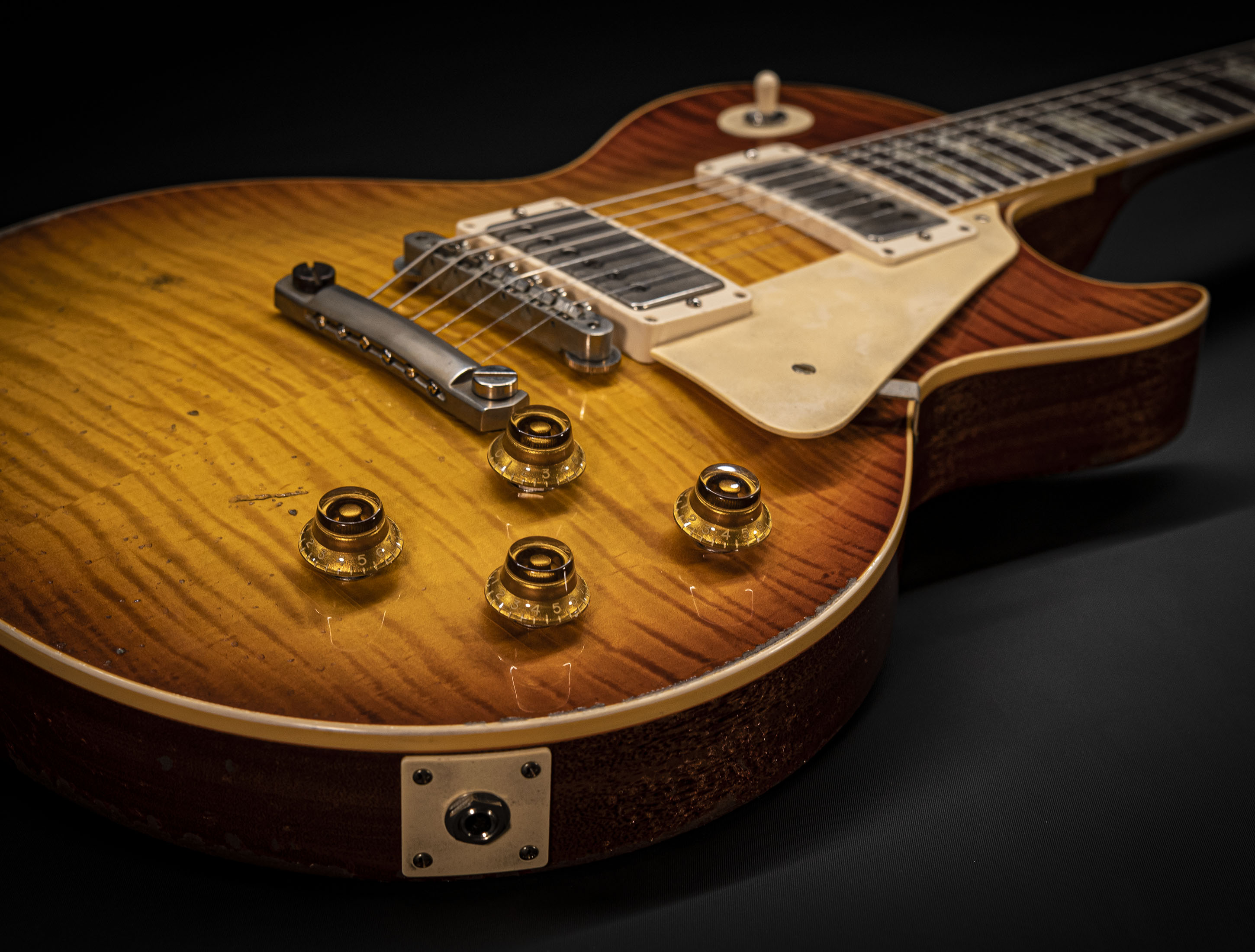 a138821-Gibson-Les-Paul-1959-The-Burst-Tom-Murphy-Painted-TM-R9-Ultra-Heavy-Aged-Murphys-Tea-931783 a138821-gibson-les-paul-1959-the-burst-tom-murphy-painted-tm-r9-ultra-heavy-aged-murphys-tea-931783