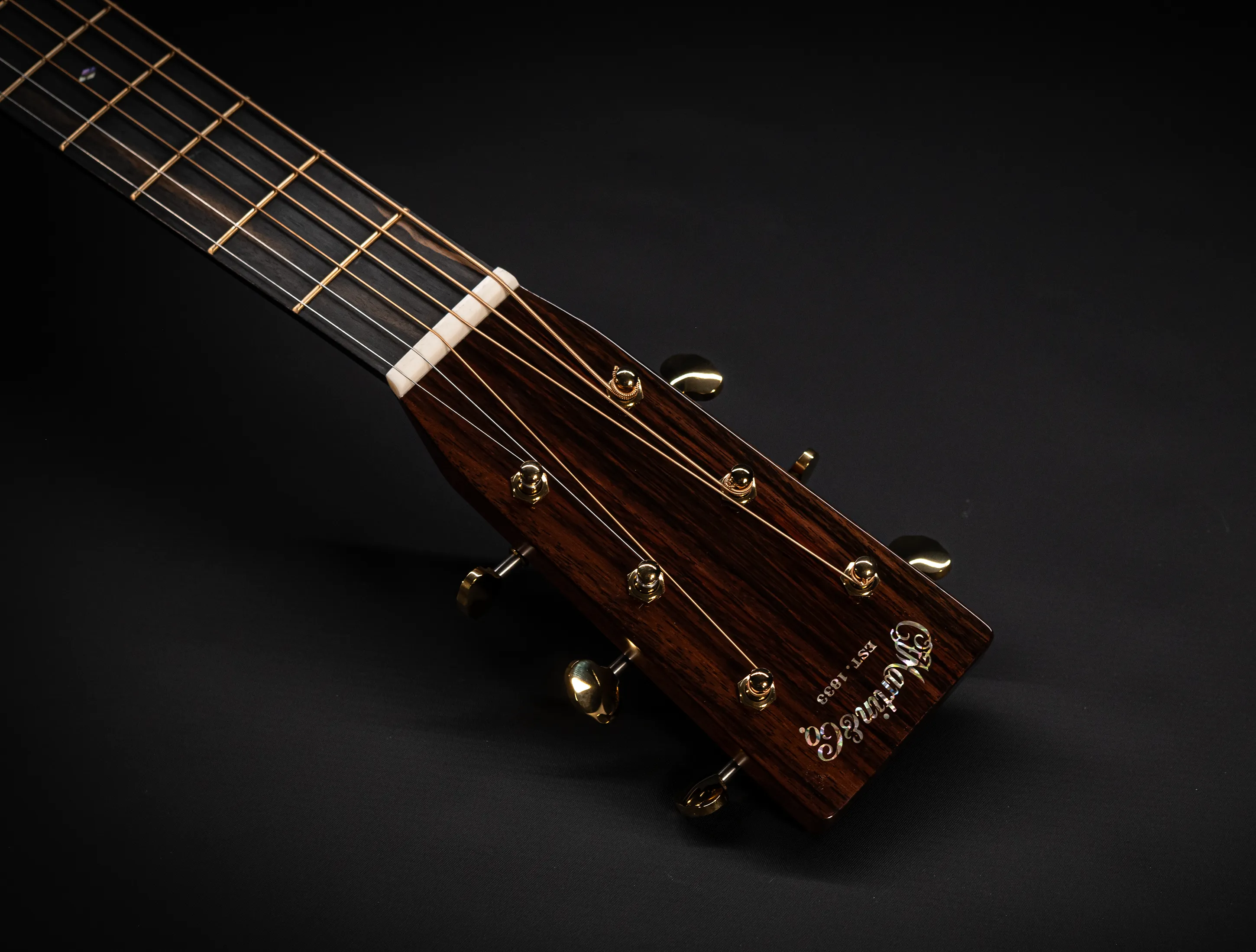 a172508Martin 000-28 Modern Deluxe Musikhaus-Hermann