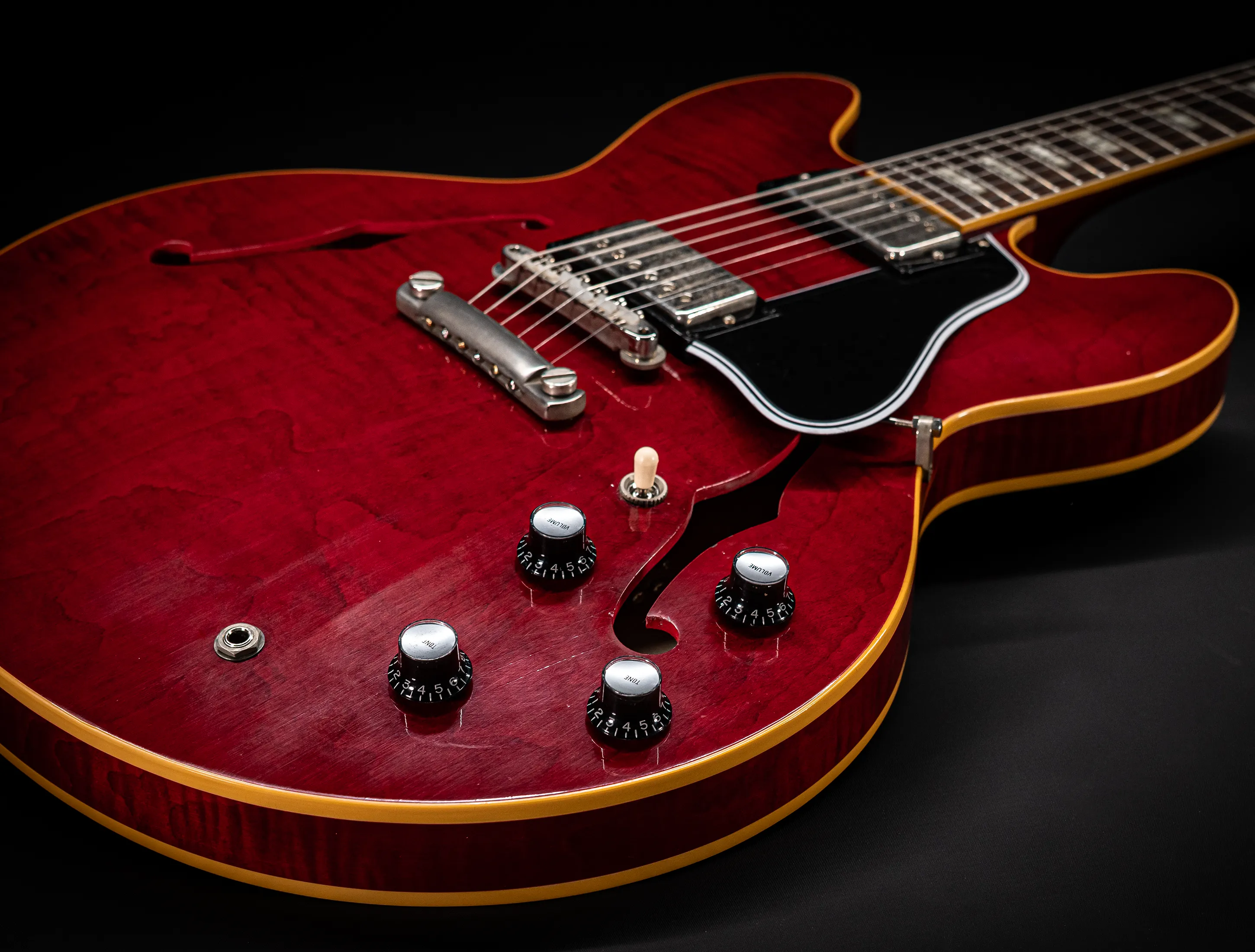 Gibson ES-335 1964 Custom Shop Murphy Lab Ultra Light Aged Figured Maple - 60s Cherry Red