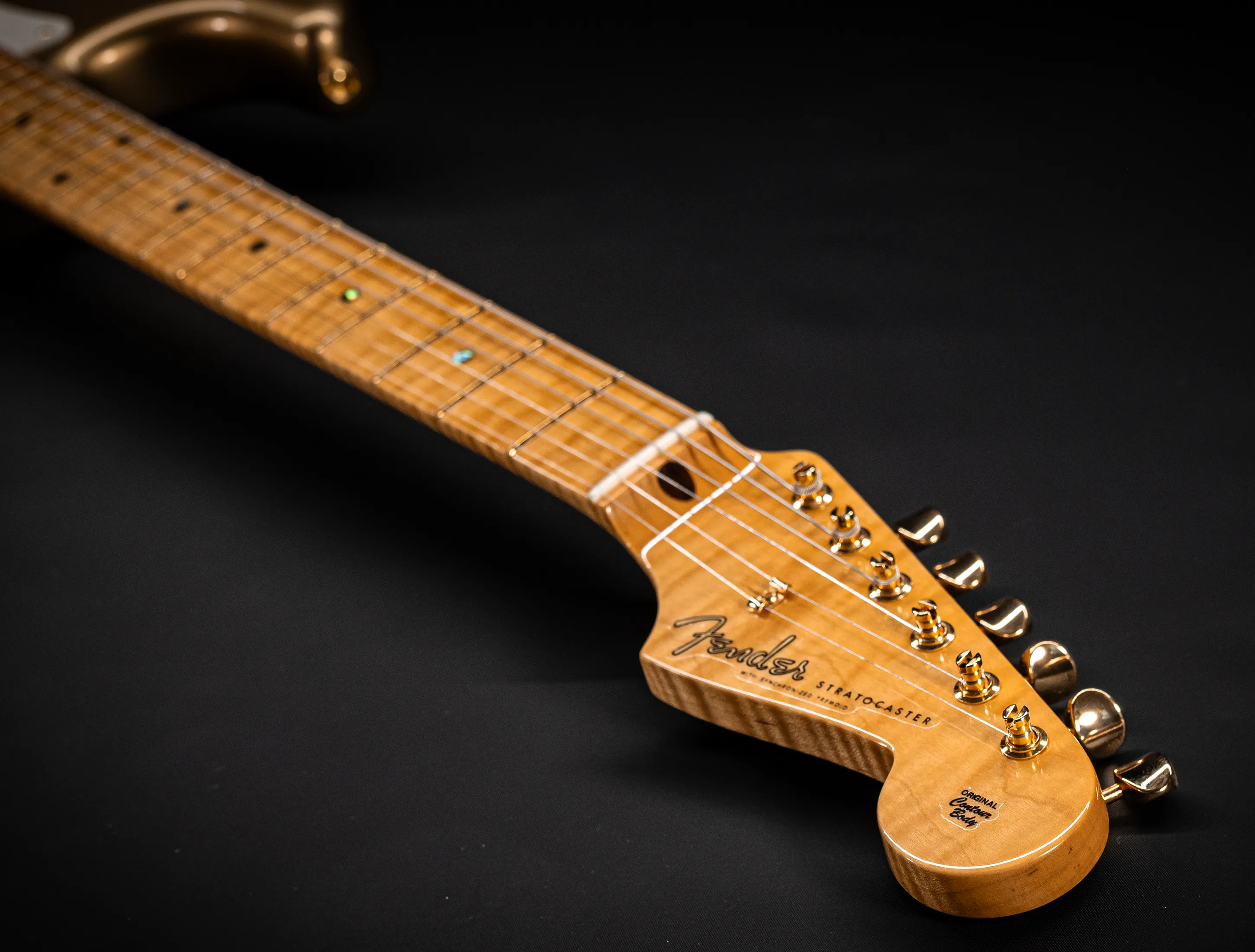 Fender 70th Anniversary Limited Stratocaster NOS Mastergrade Flame AAAA Neck - Aztec Gold
