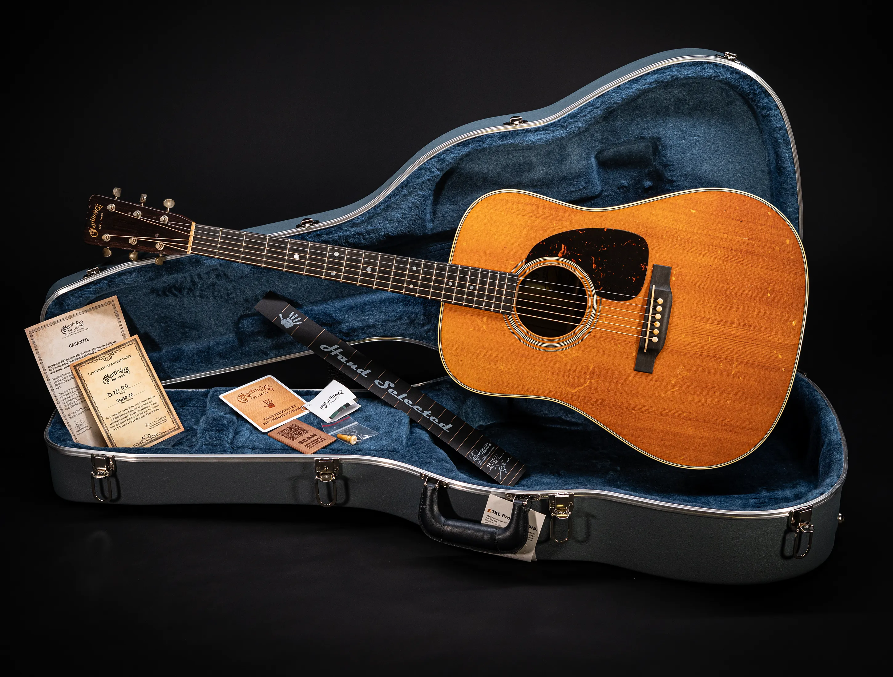 a173843 Martin D-28RR Rich Robinson Signature Edition-Musikhaus-Hermann
