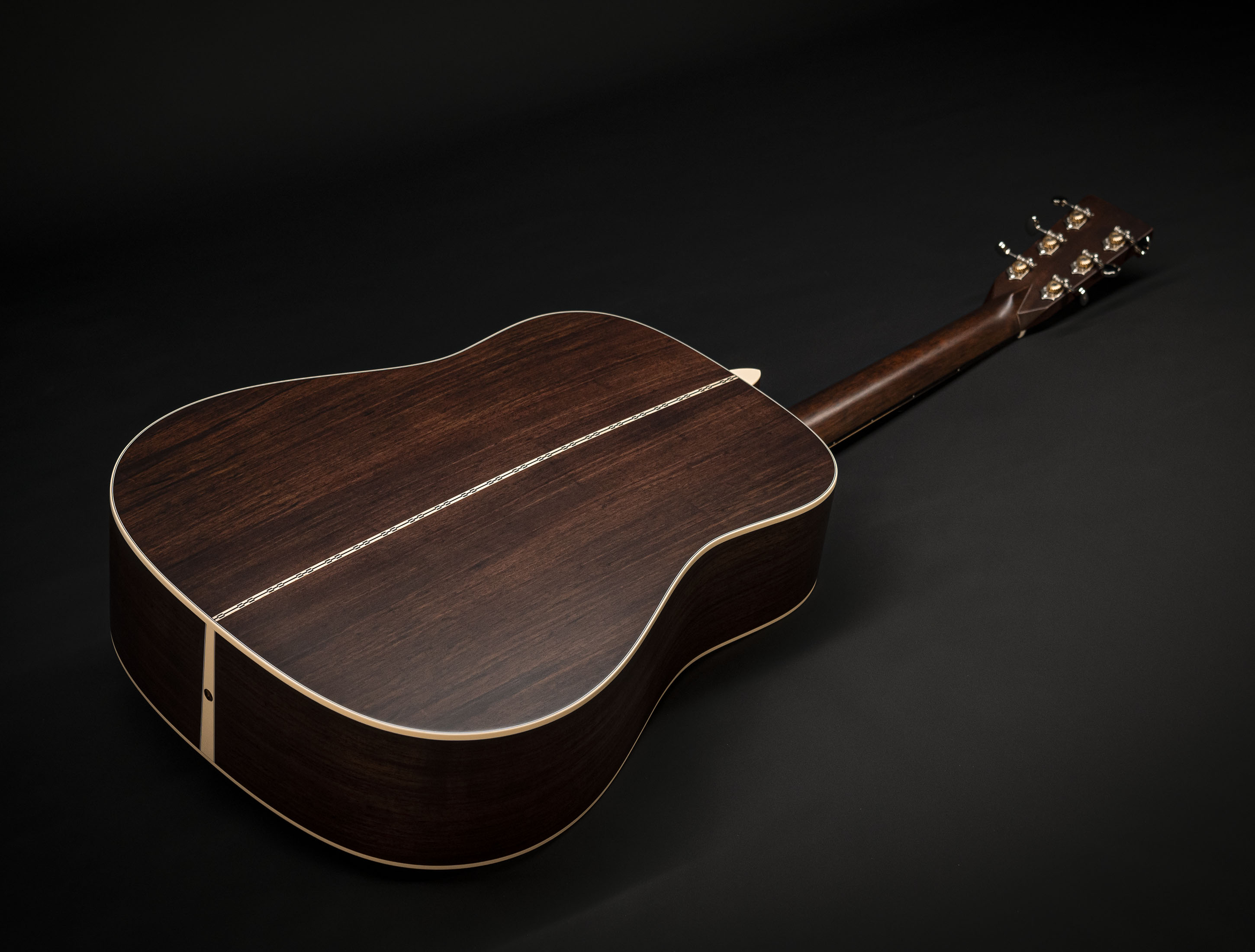 Show gallery (20 images) a135368 martin-d-28-satin-2023