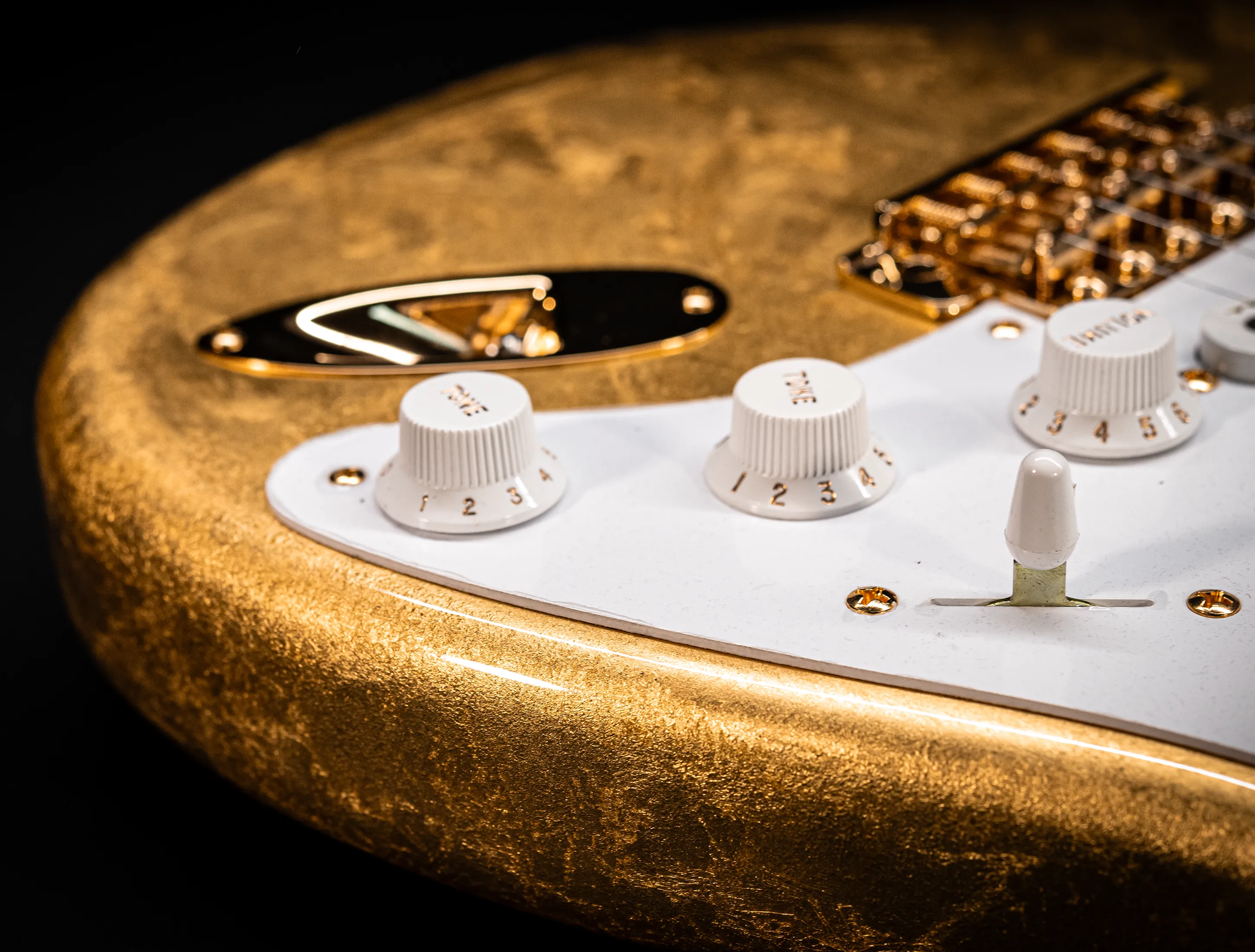 a165183 Fender Masterbuilt Todd Krause GOLD LEAF Eric Clapton Stratocaster - 24 Karat Gold