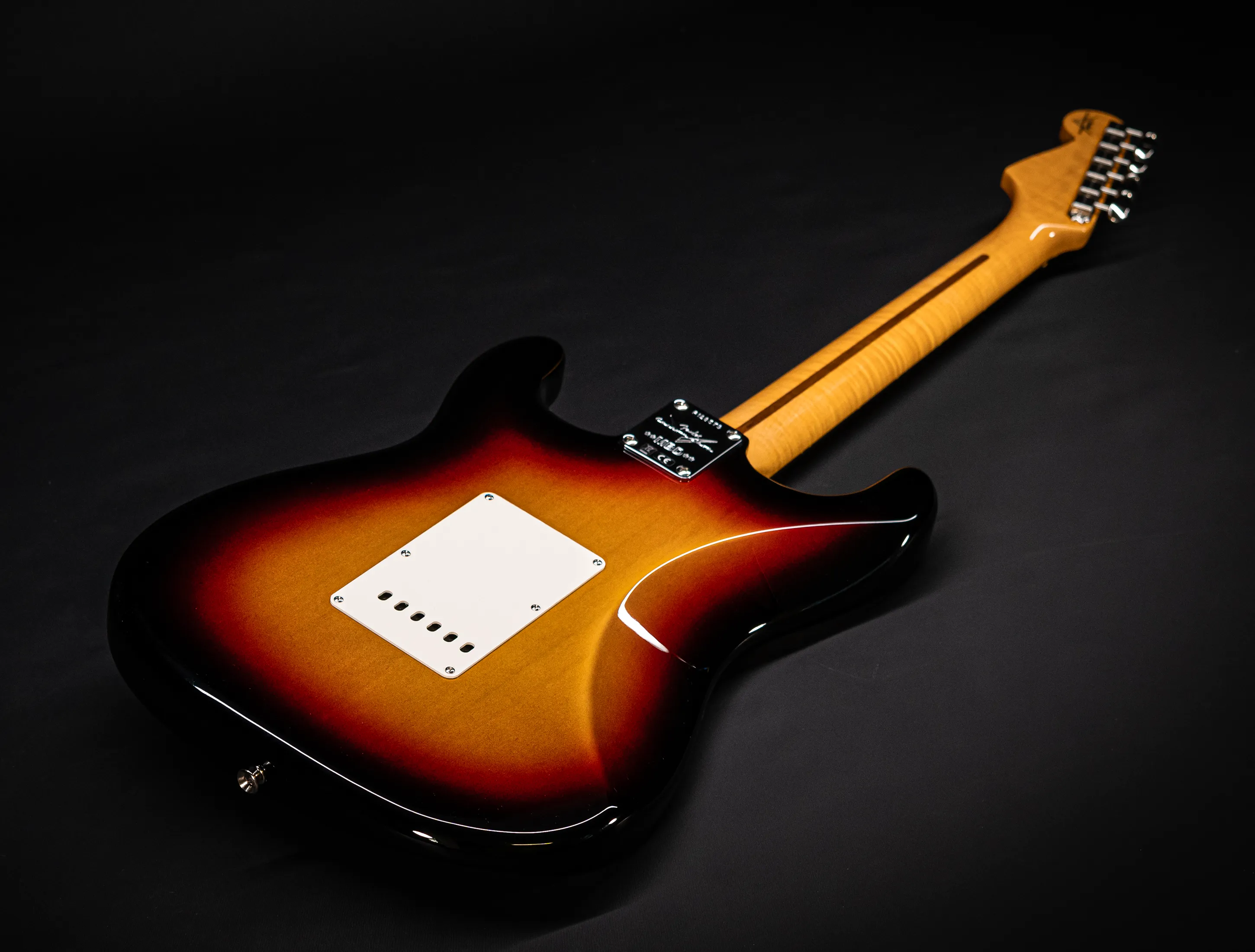 a175599-Fender-MBD-Limited-1963-Stratocaster-Timeless-NOS-flame-Neck-Sunburst-