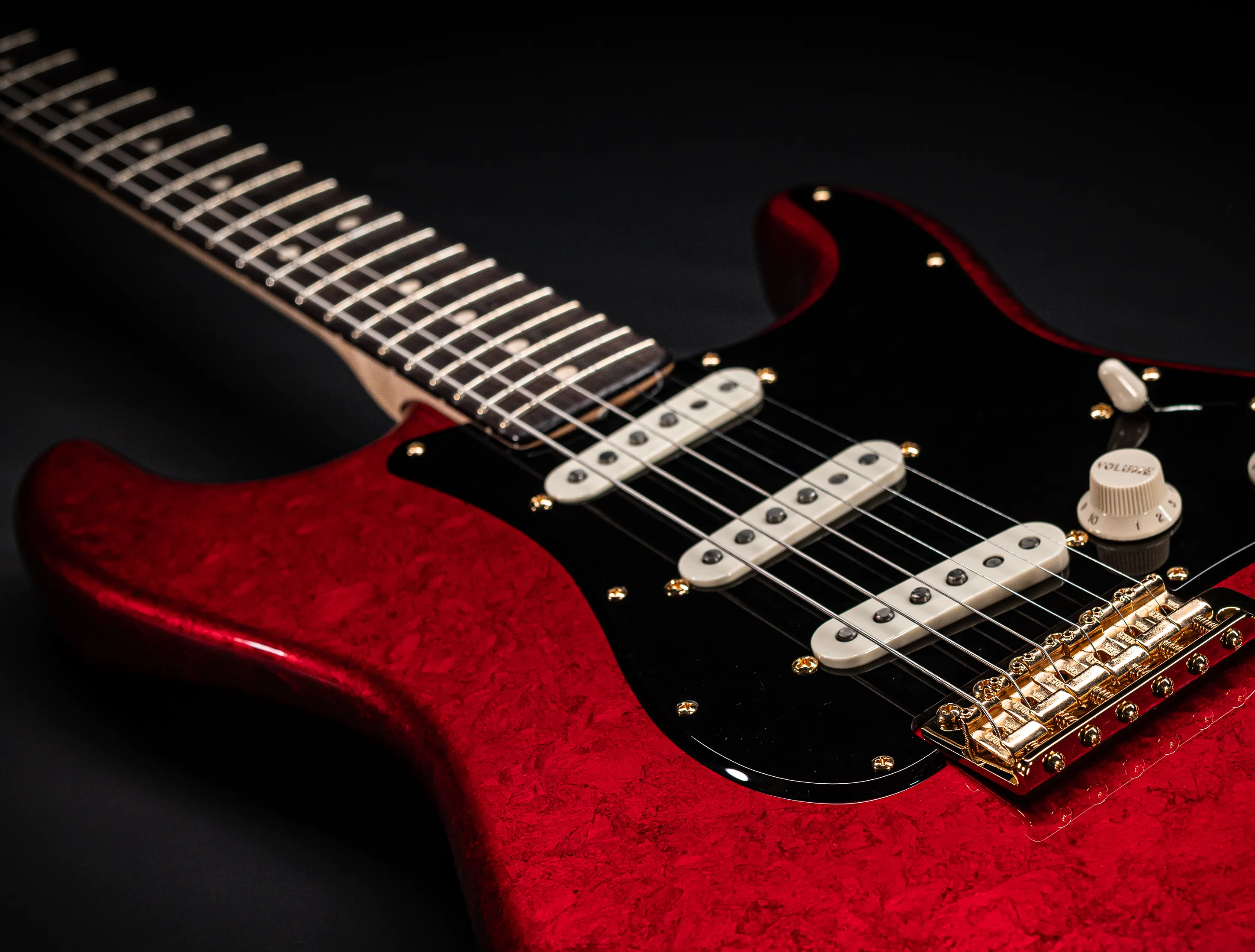 Fender Senior Masterbuilt Dale Wilson 1960 Stratocaster - Candy Apple Red Over 24K Gold Leaf