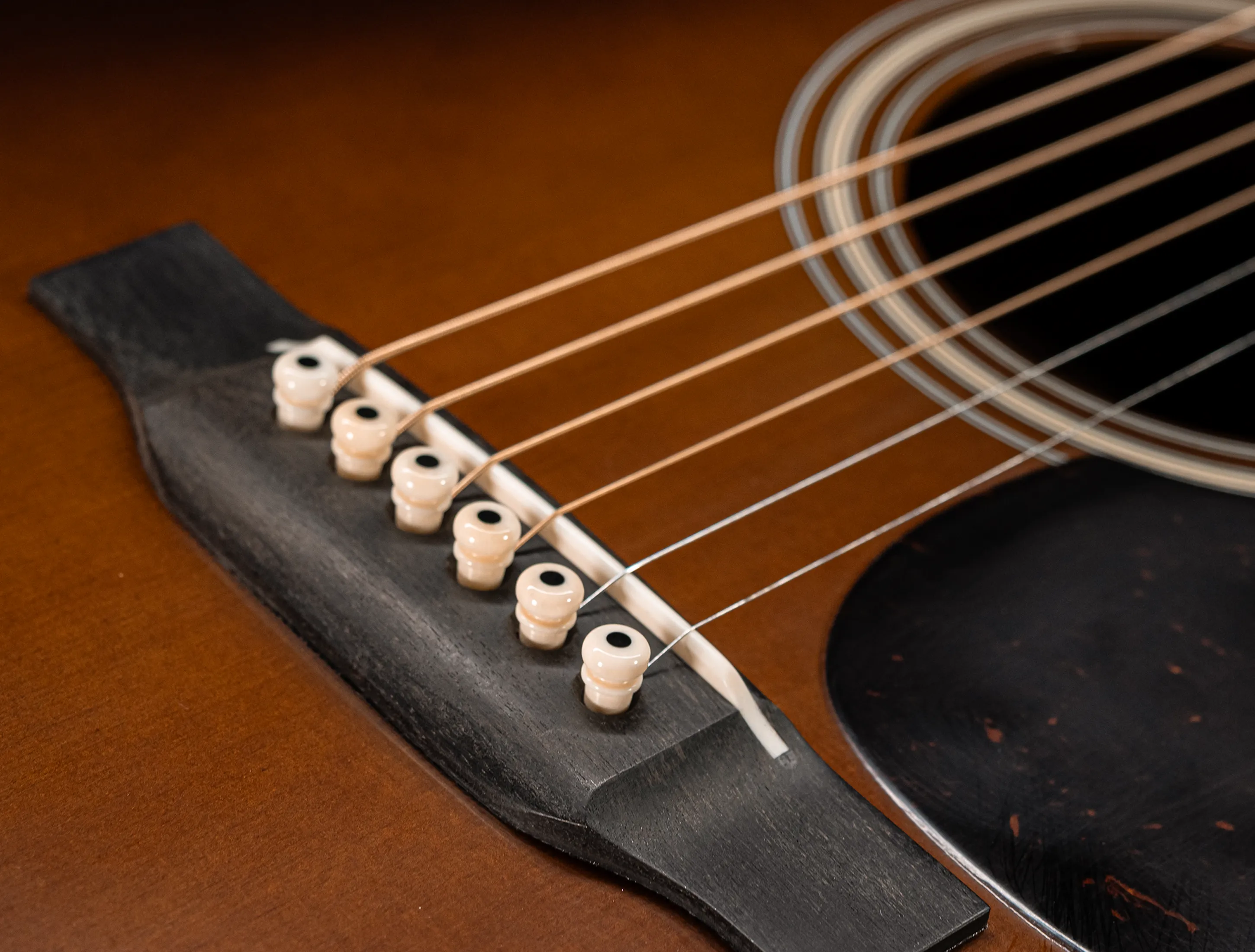 Martin Custom Shop Expert D-28 Authentic 1937 - Ambertone Burst