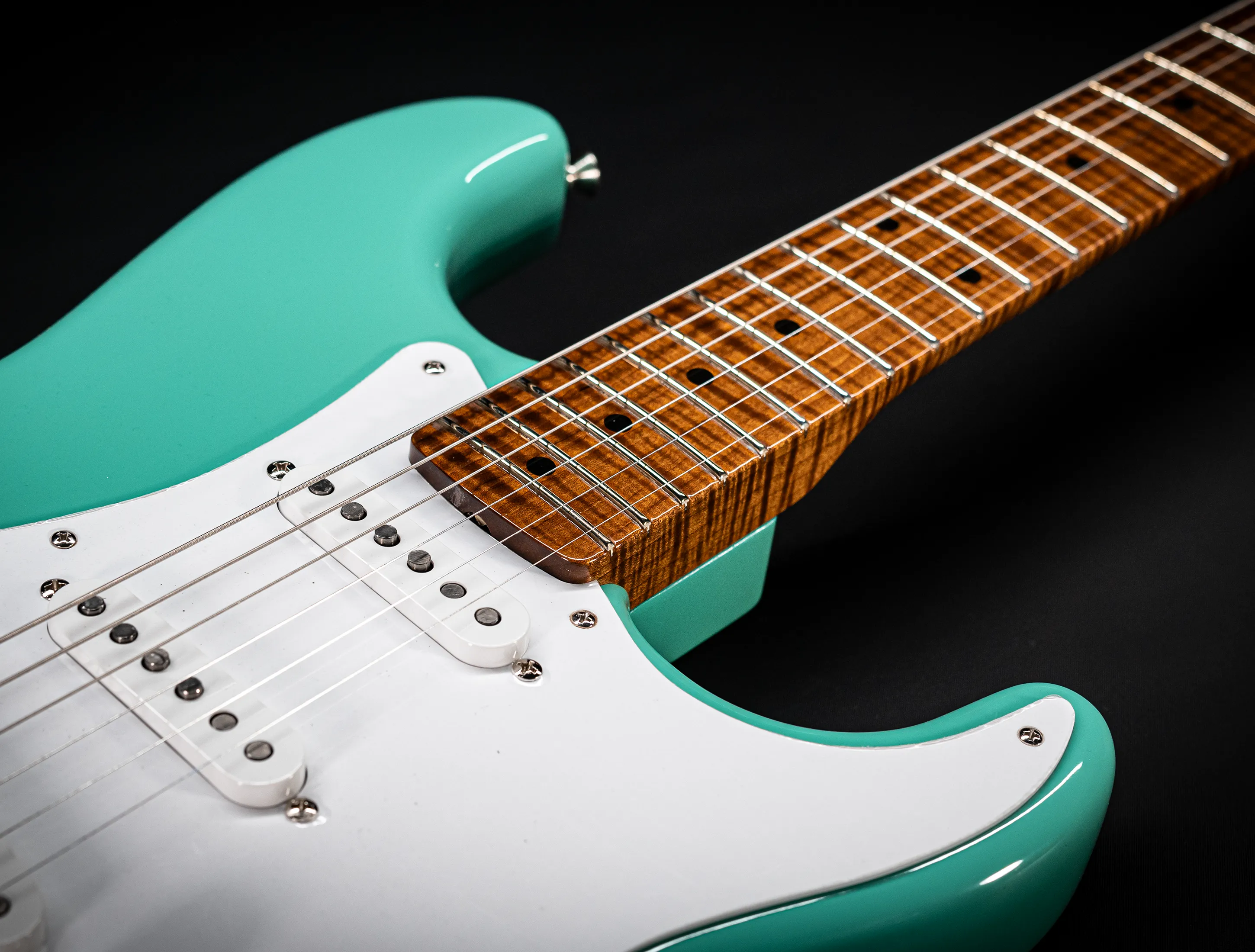 Fender 50`s Limited Stratocaster NOS Mastergrade roasted Flame AAAA Neck - Sea Foam Green