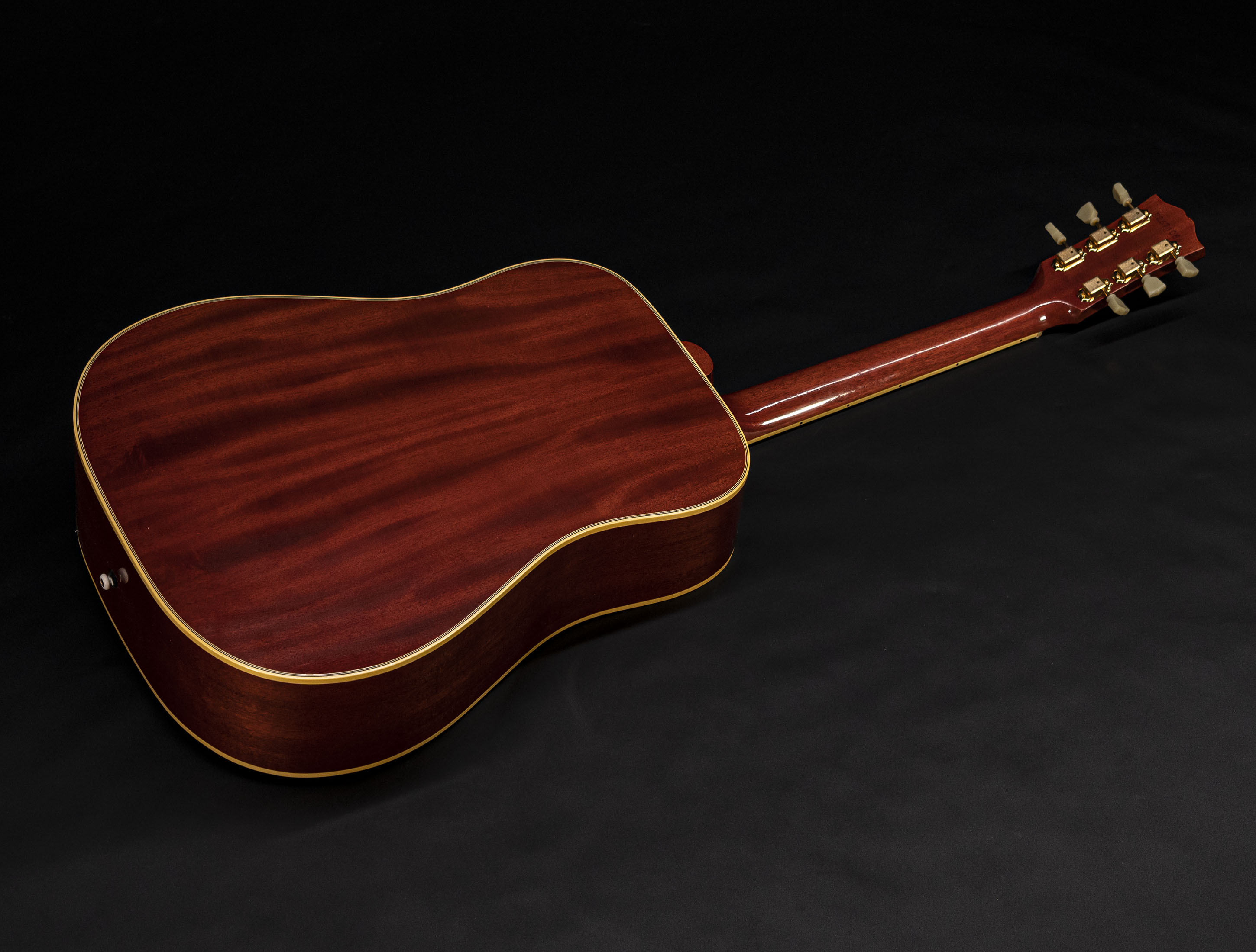 Show gallery (20 images) a10-5479 gibson-hummingbird-1960-historic-heritage-cherry-sunburst