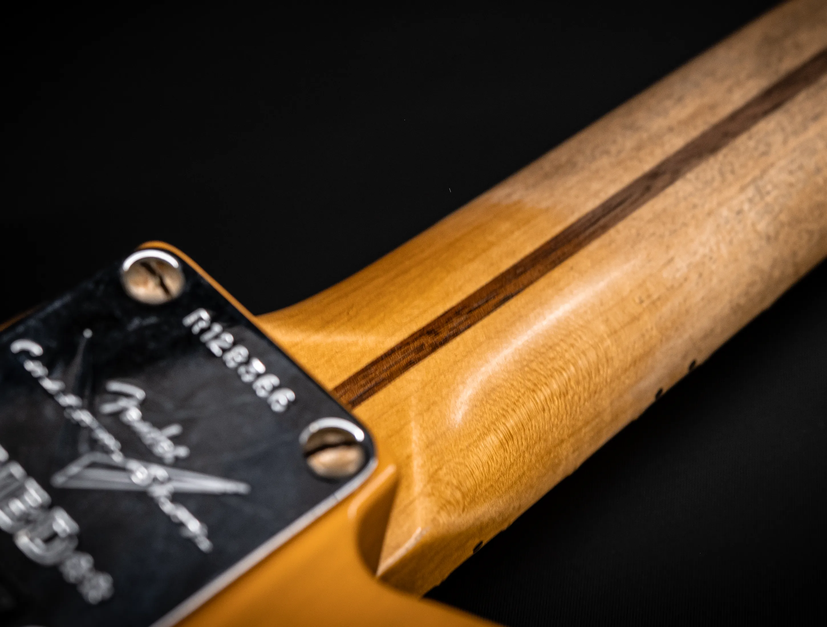 a173246Fender MBD Limited 1952 Humbucker Telecaster Heavy Relic - Butterscotch Blonde Muikhaus-Hermann