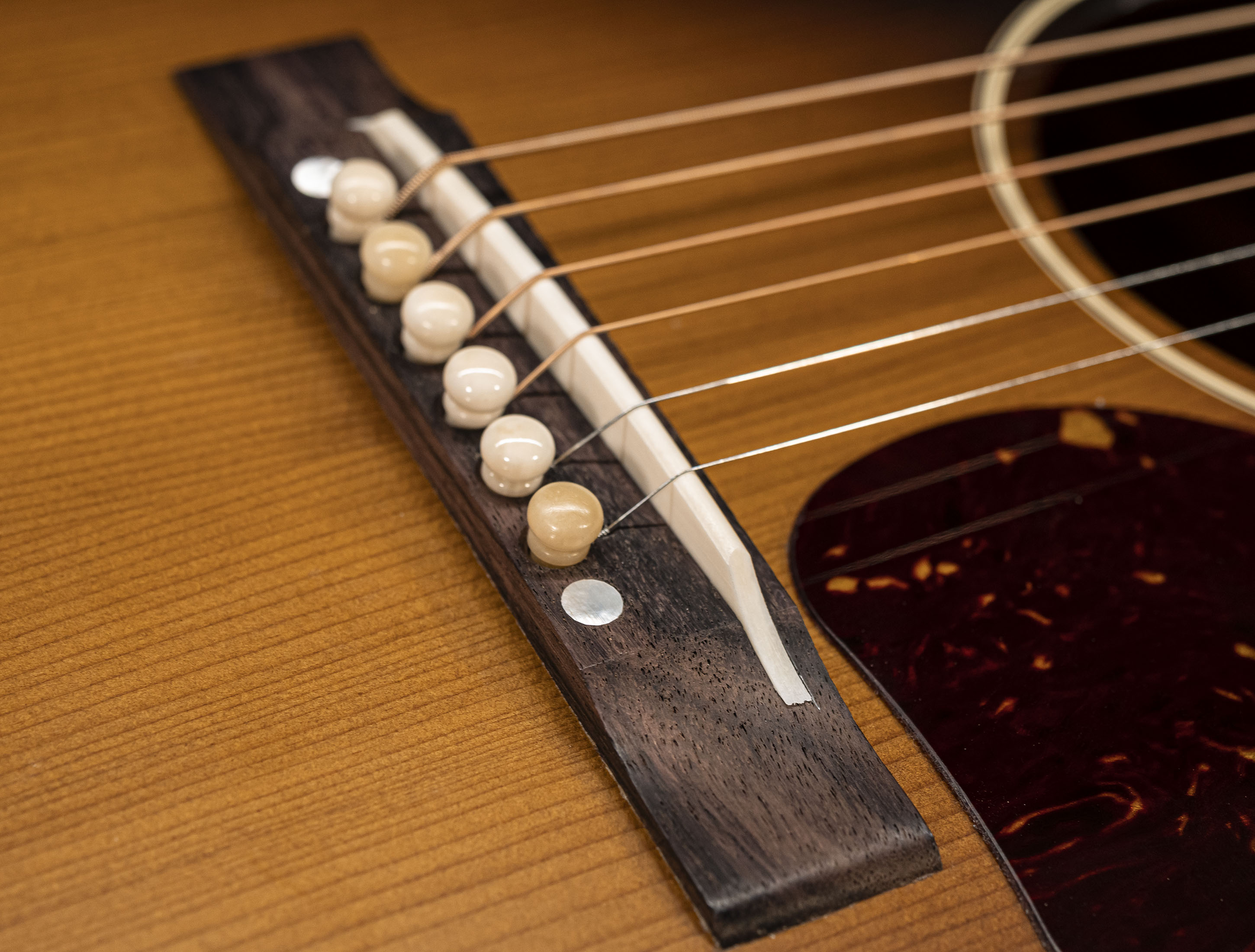 Show gallery (24 images) a133368 gibson-lg-2-1942-banner-vintage-sunburst