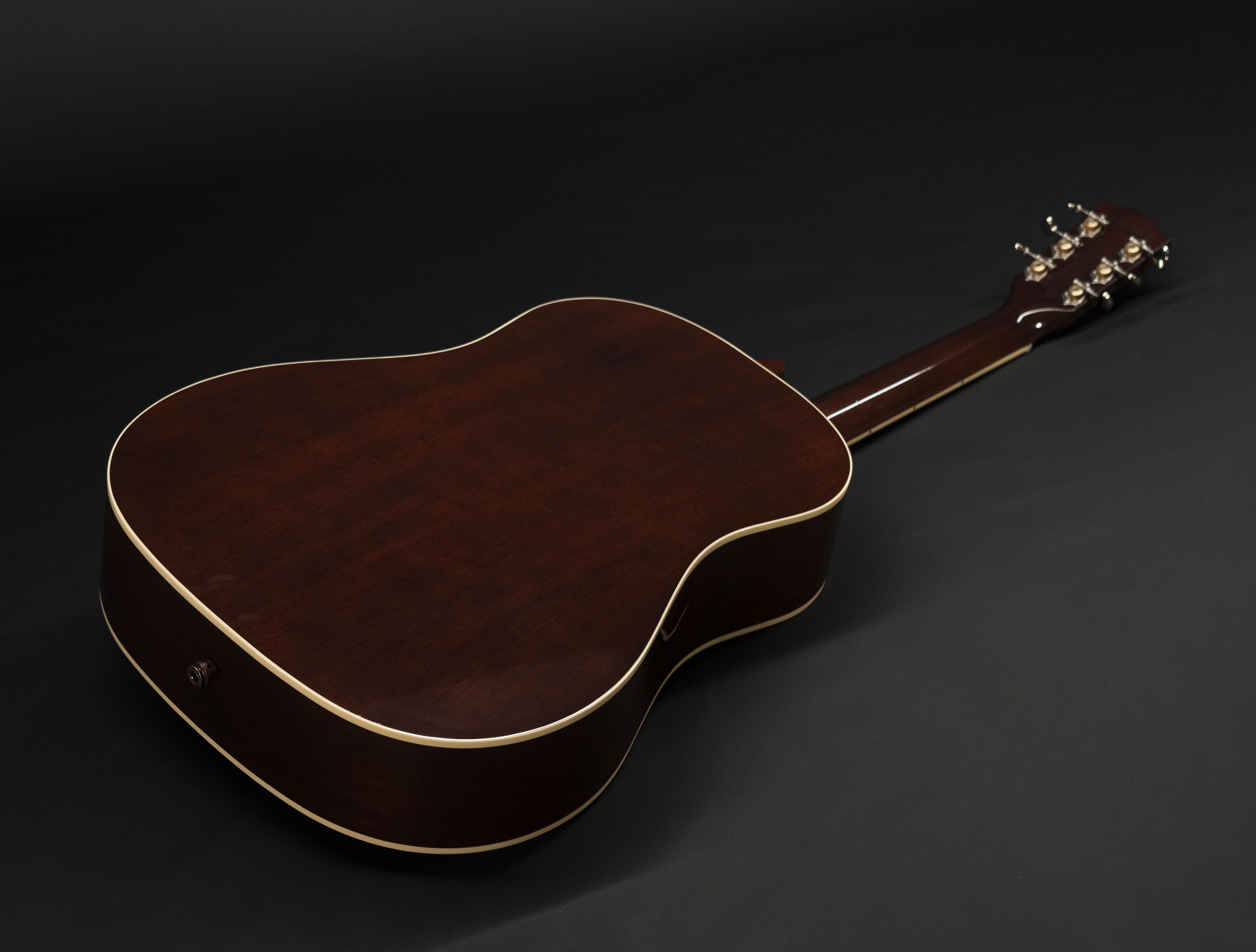 Galerie anzeigen (27 Bilder) a130244-gibson-keb-mo-3-0-j-45-12-fret