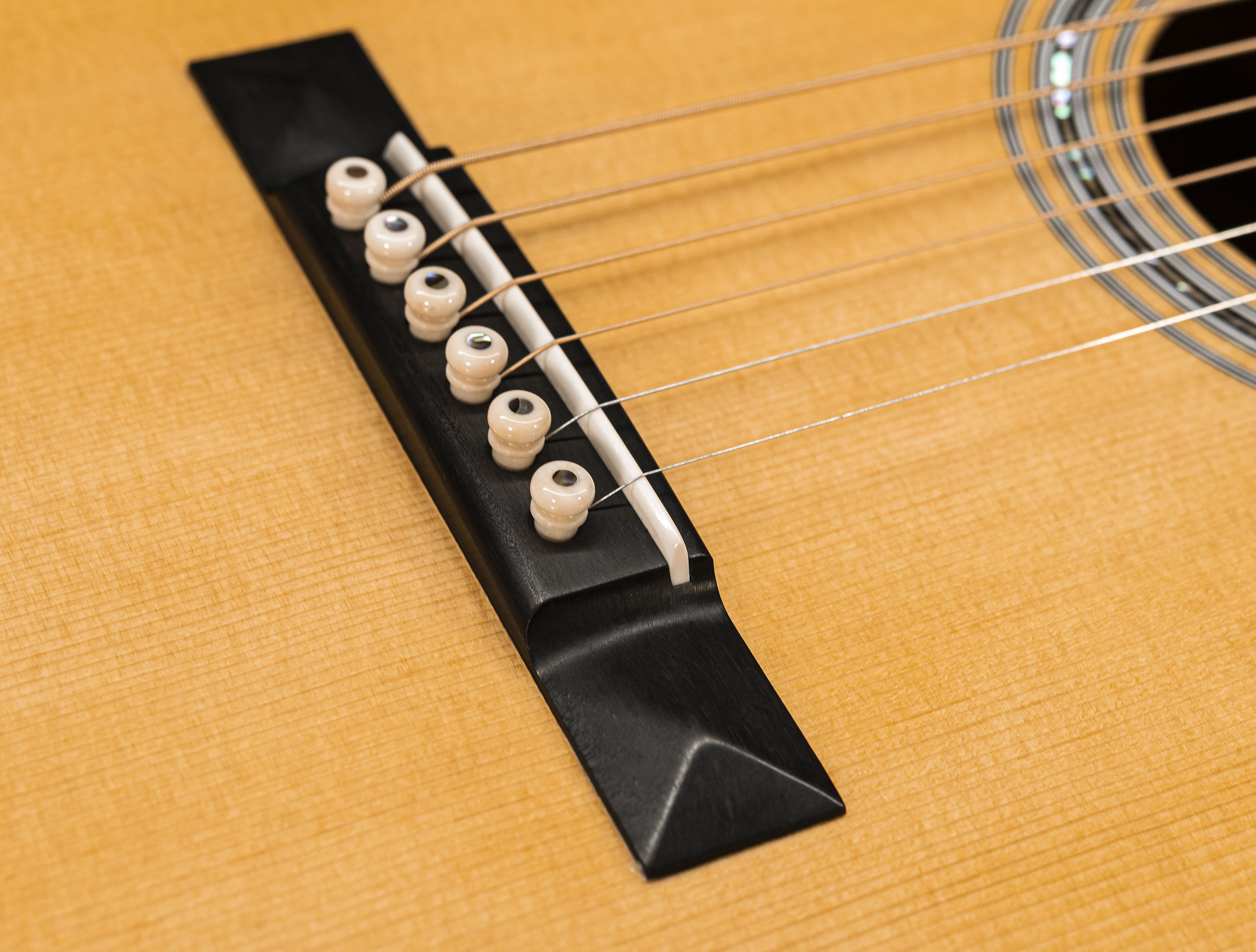 a135338 martin-0012-42-12-fret-custom-shop-adirondack-bracing