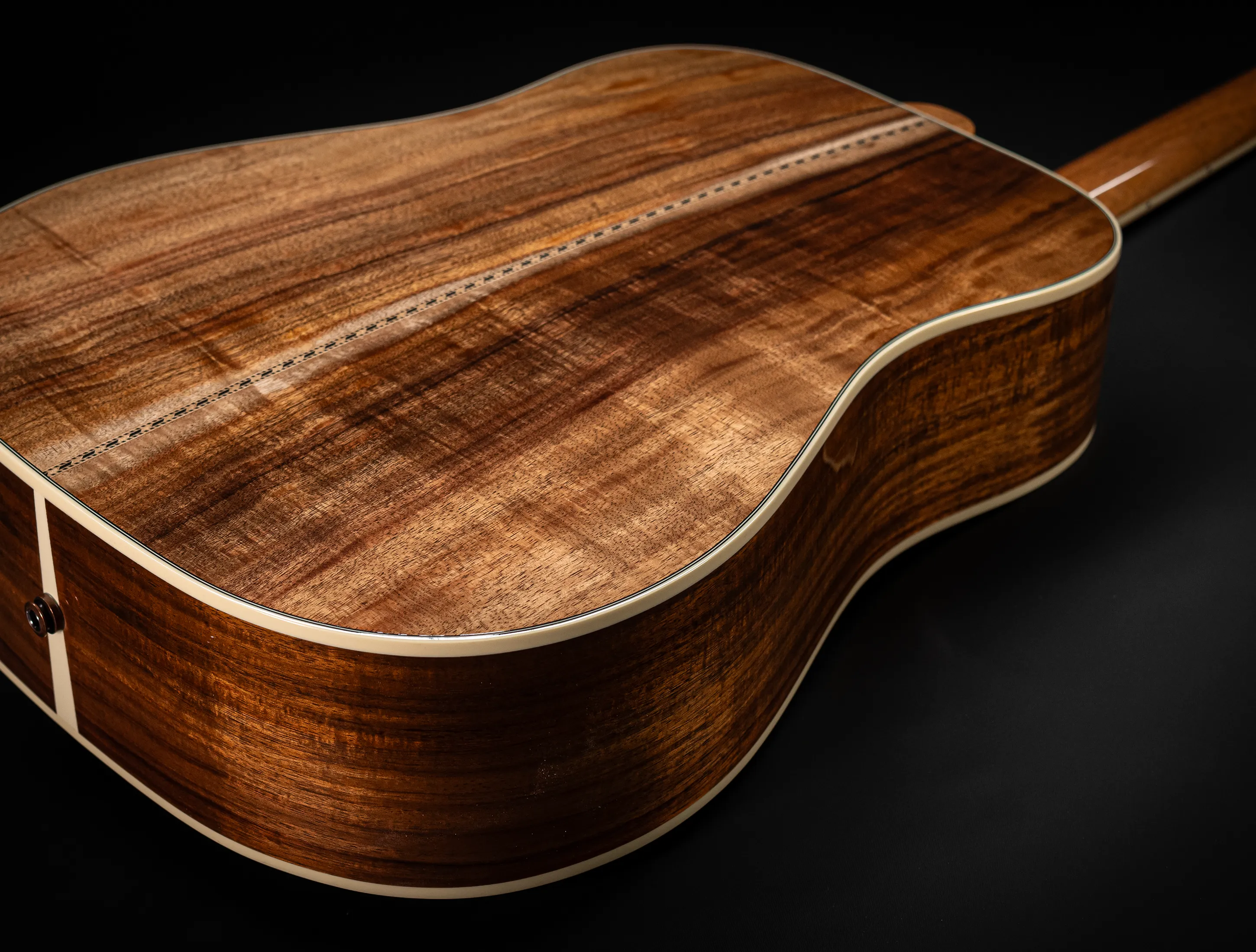 Gibson Hummingbird Elegant Koa - Honey Burst