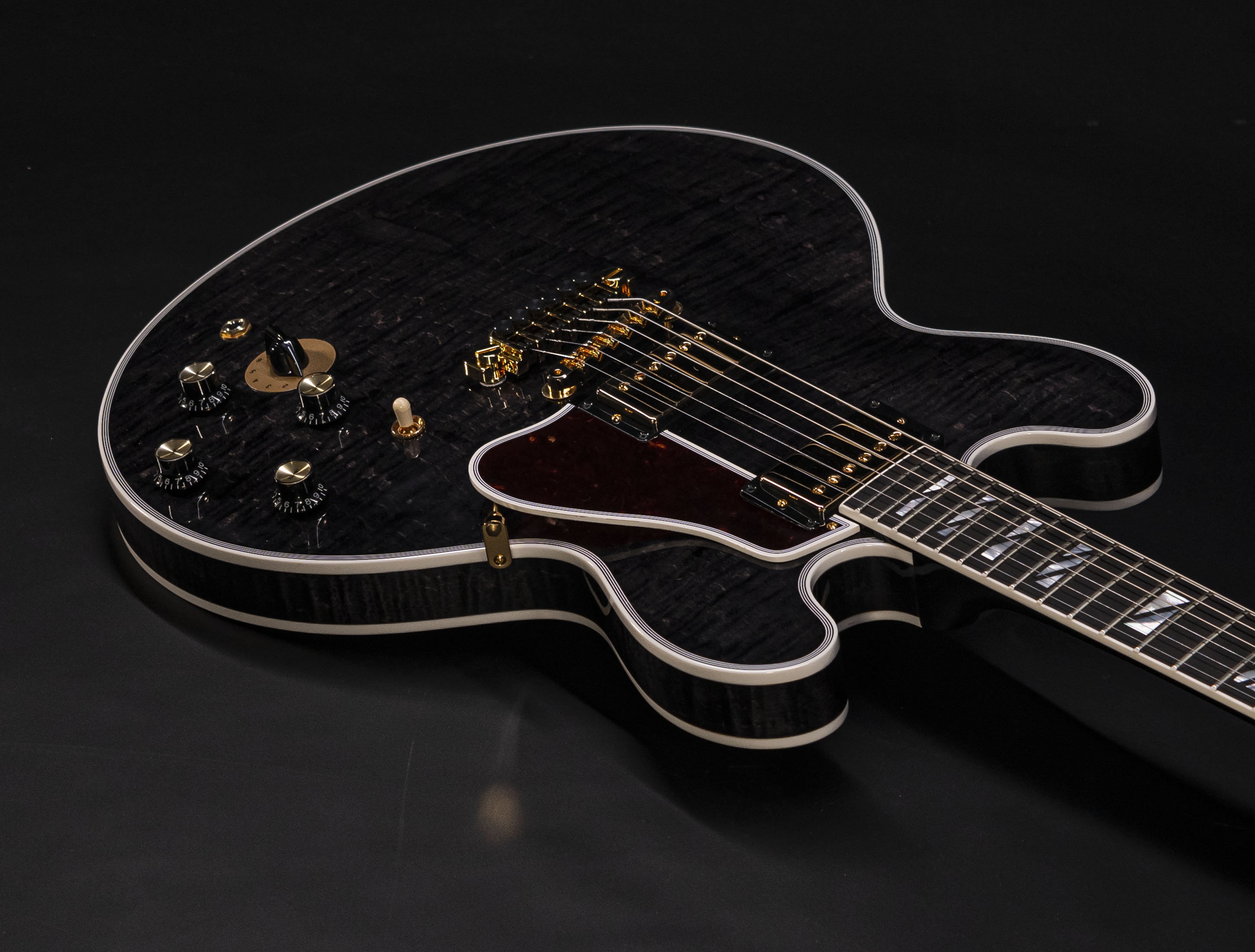Show gallery (17 images) a10-9249-gibson-bb-king-lucille-transparent-ebony