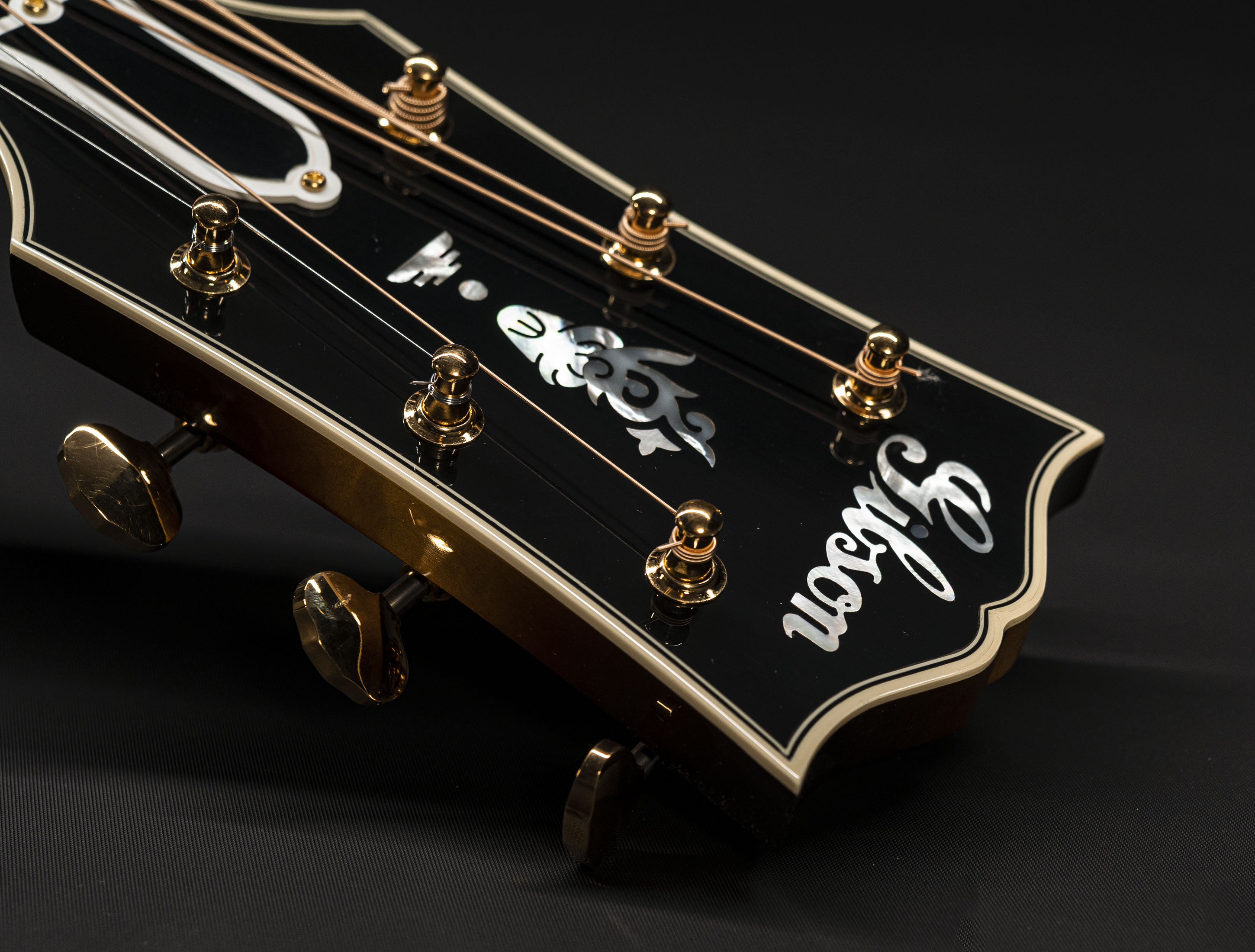 a126698_Gibson-SJ-200-Western-Classic a126698 gibson-sj-200-western-classic
