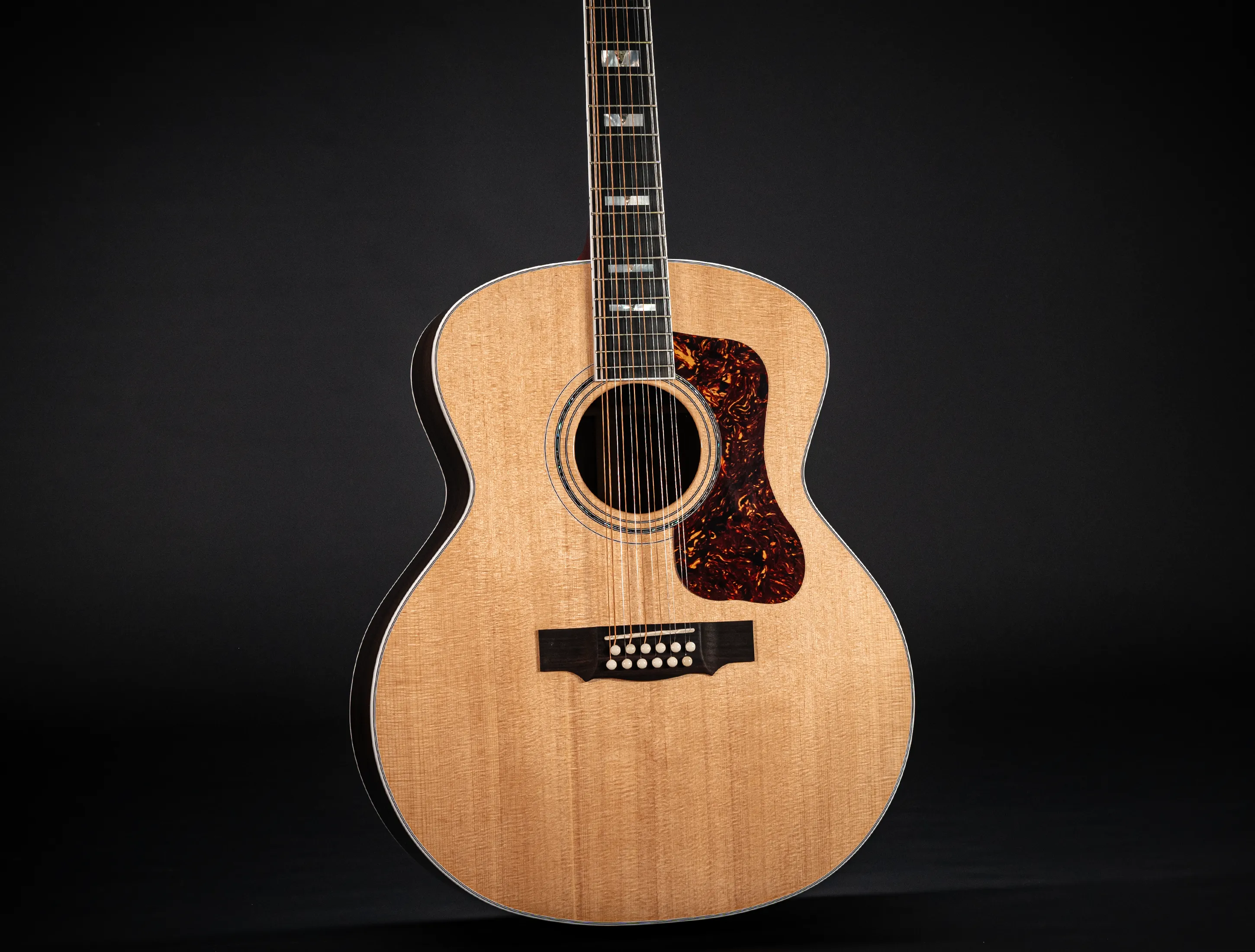 Galerie anzeigen (24 Bilder) a162412 Guild F-512 Natural USA