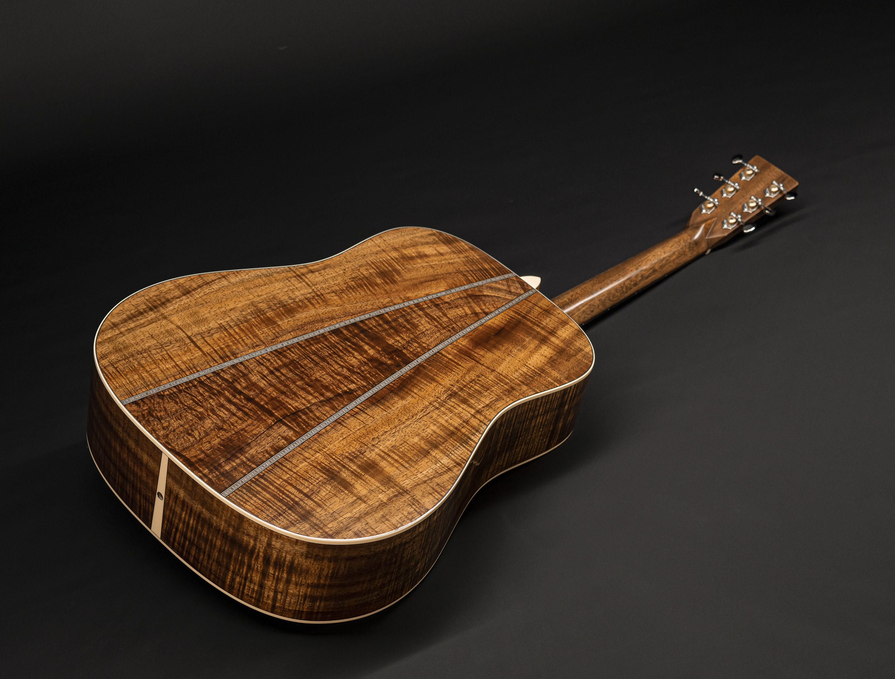 a128143-Martin-Custom-Shop-Super-D-High-Flame-Koa a128143-martin-custom-shop-super-d-high-flame-koa