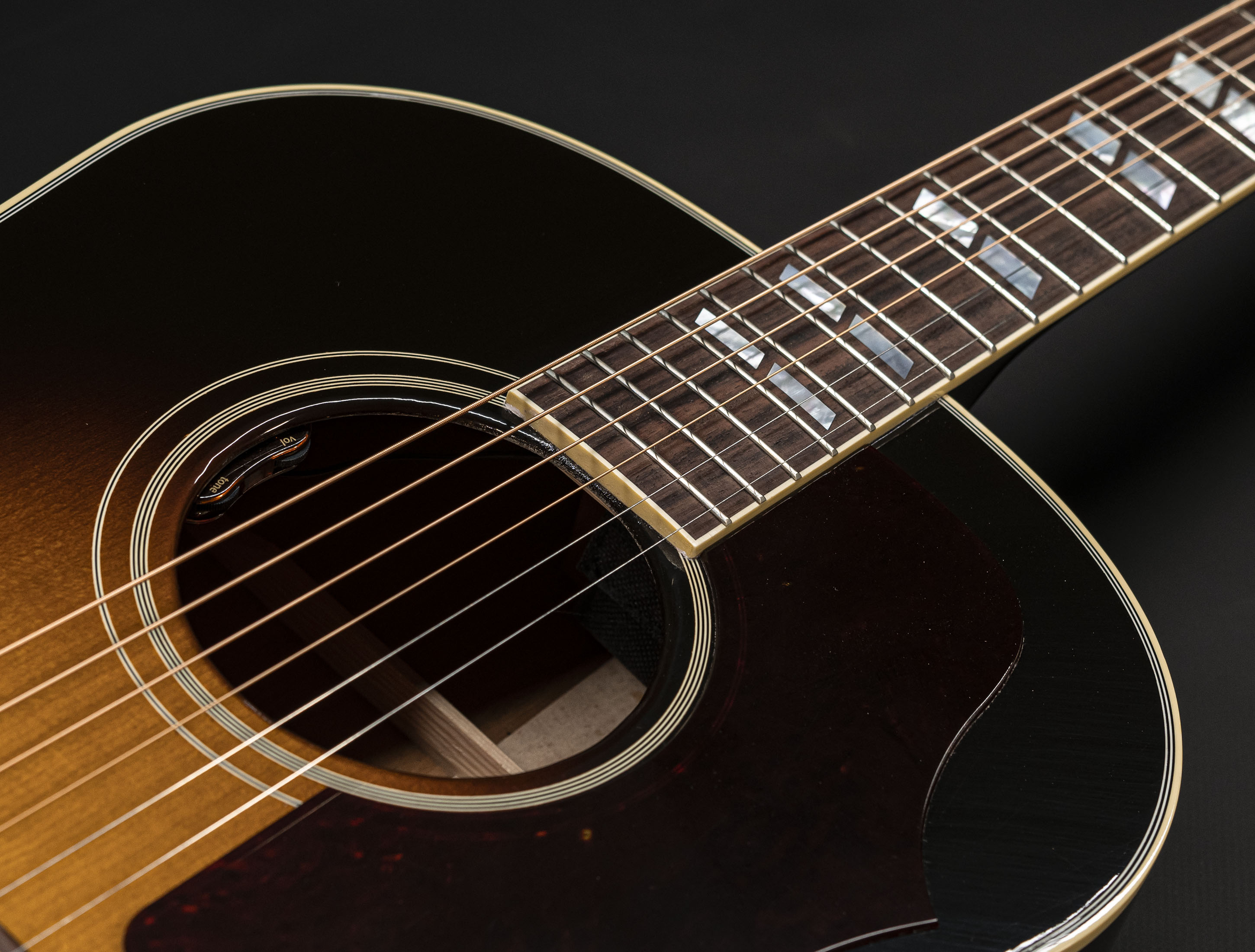 Show gallery (25 images) a125016 gibson-southern-jumbo-original-vintage-sunburst