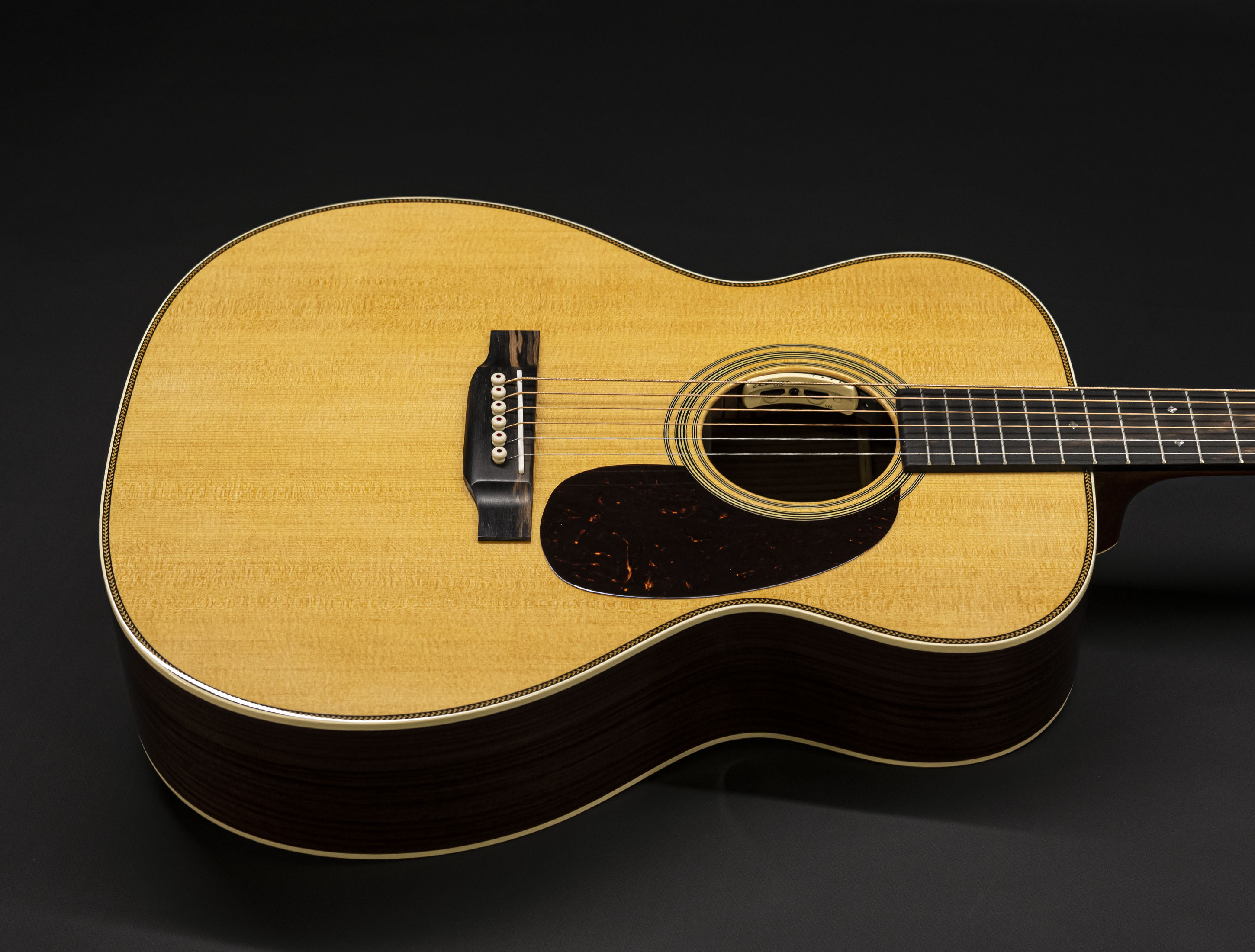 Galerie anzeigen (15 Bilder) a115587 martin-000-28-reimagined-lr-baggs-anthem