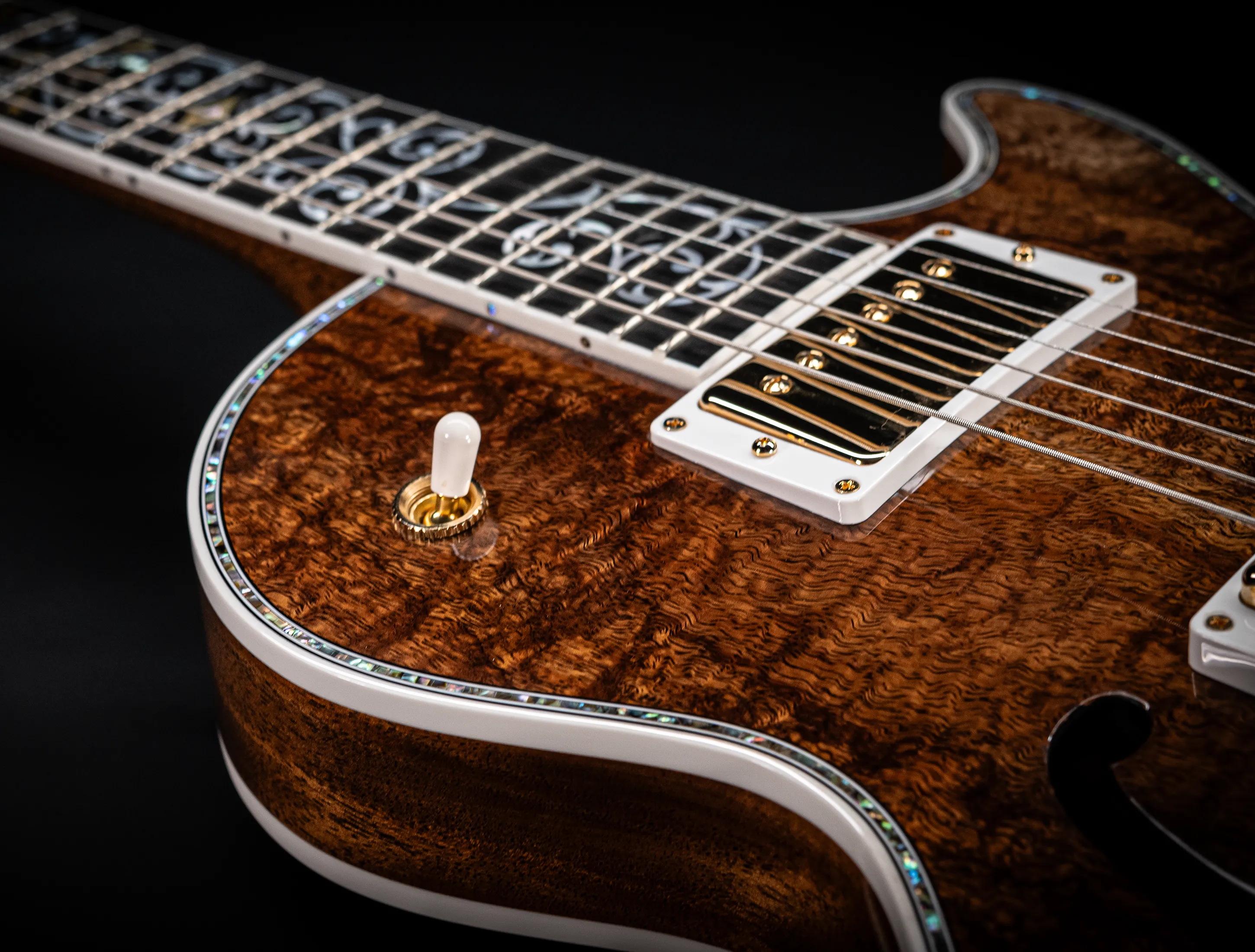 Gibson Les Paul ULTIMA BELLA VOCE Mastergrade Koa F-Hole GLOSS  - ONE-OF-A-KIND