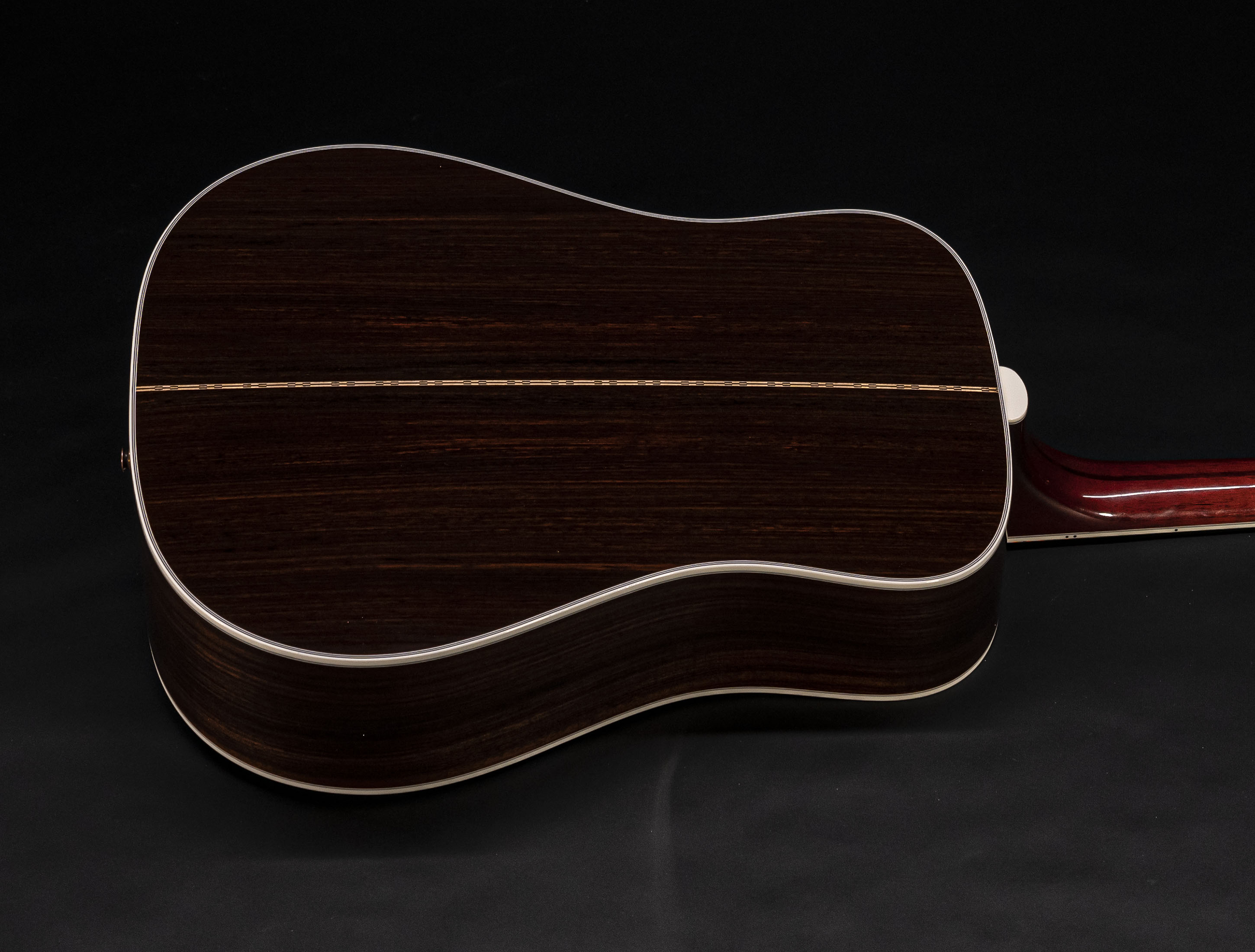 Galerie anzeigen (23 Bilder) a10-5609 Guild-D-55E-ATB-Antique-Sunburst-L-R-Baggs-USA