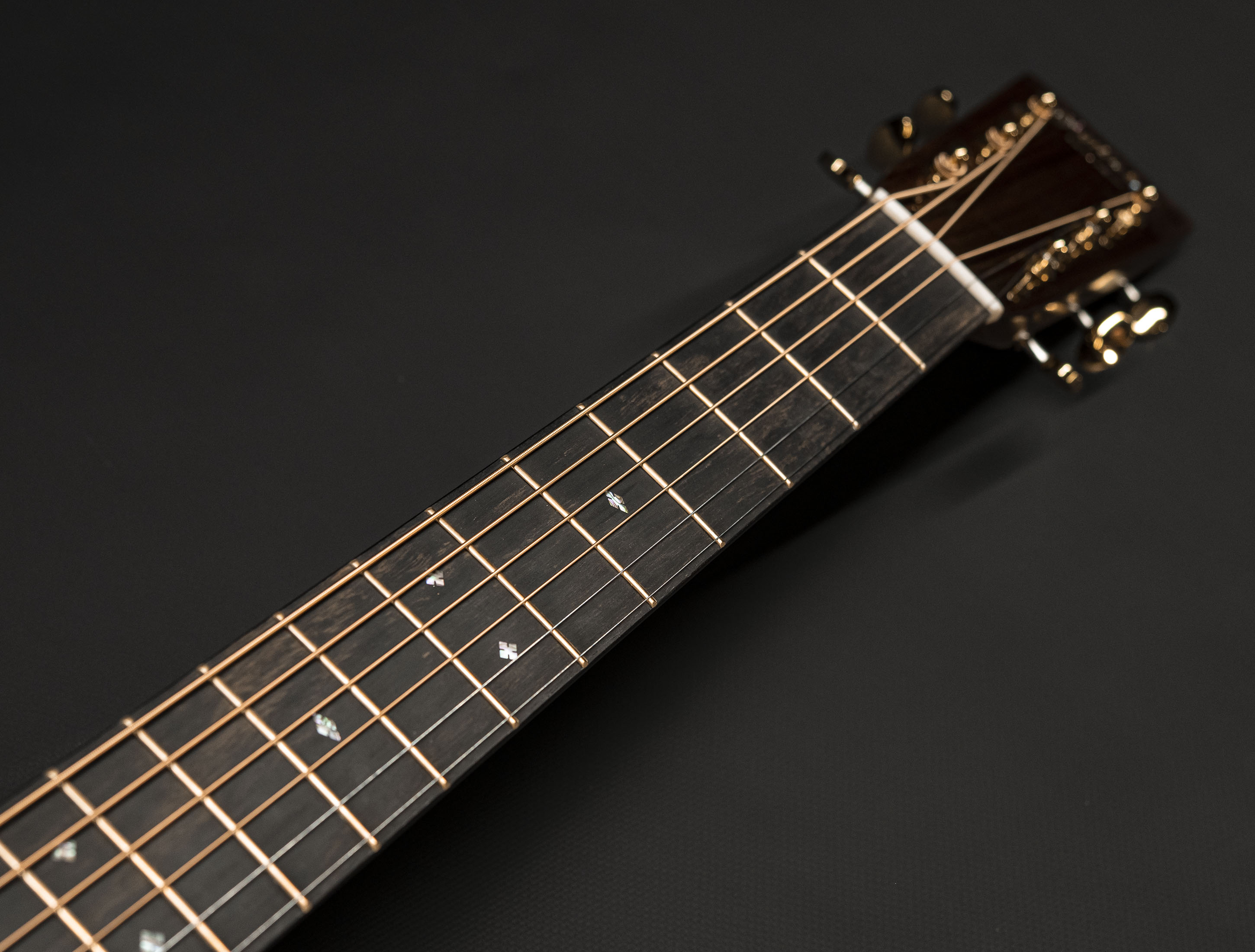 Show gallery (25 images) a118459 martin-d-28-modern-deluxe