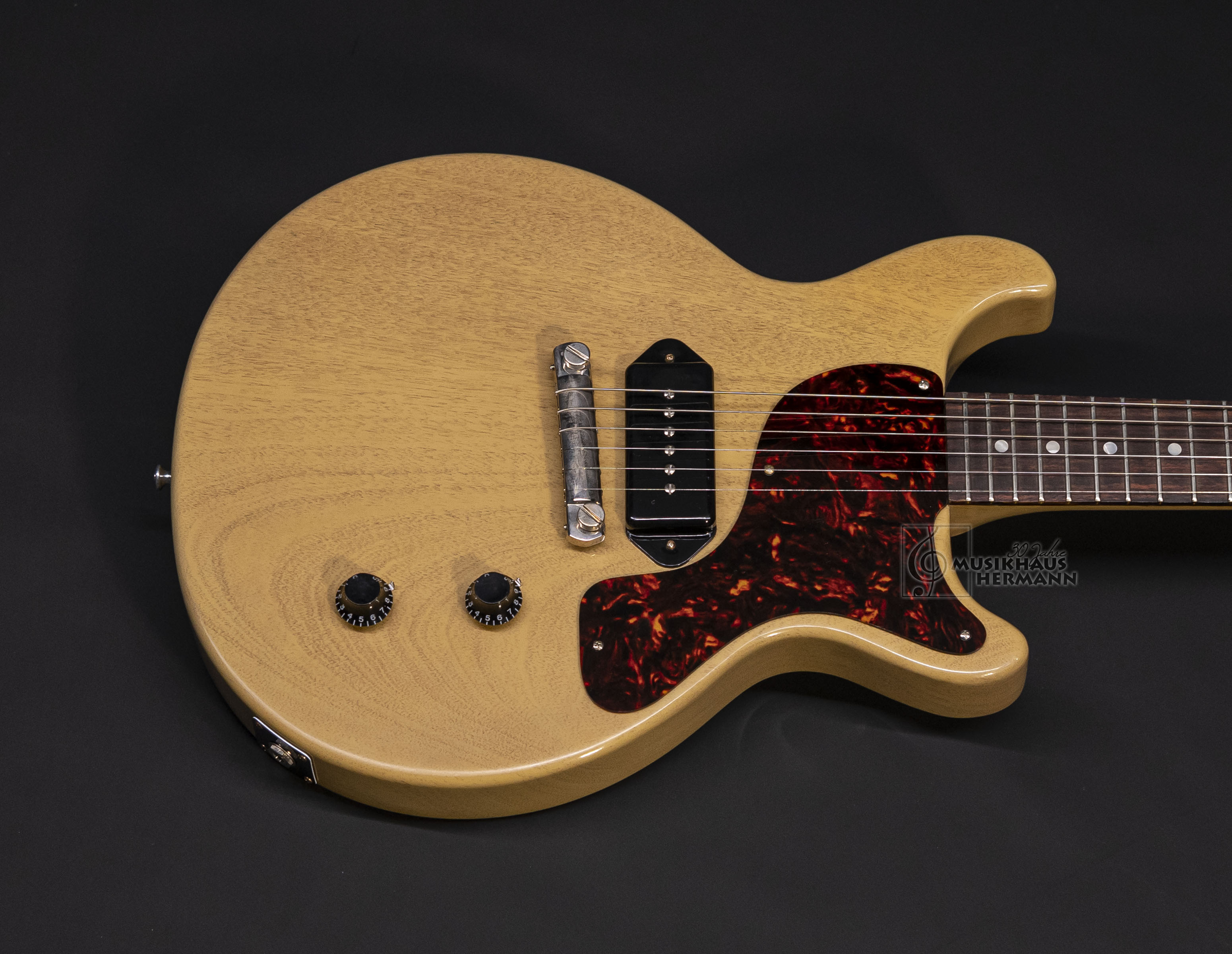 Galerie anzeigen (13 Bilder) a8-4964 gibson-les-paul-junior-1958-double-cut-tv-yellow